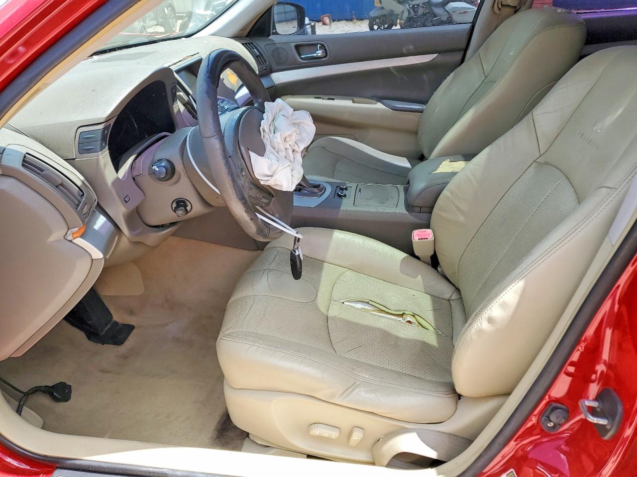 2009 Infiniti G37 Base/journey/sport Red vin: JNKCV61E89M311403