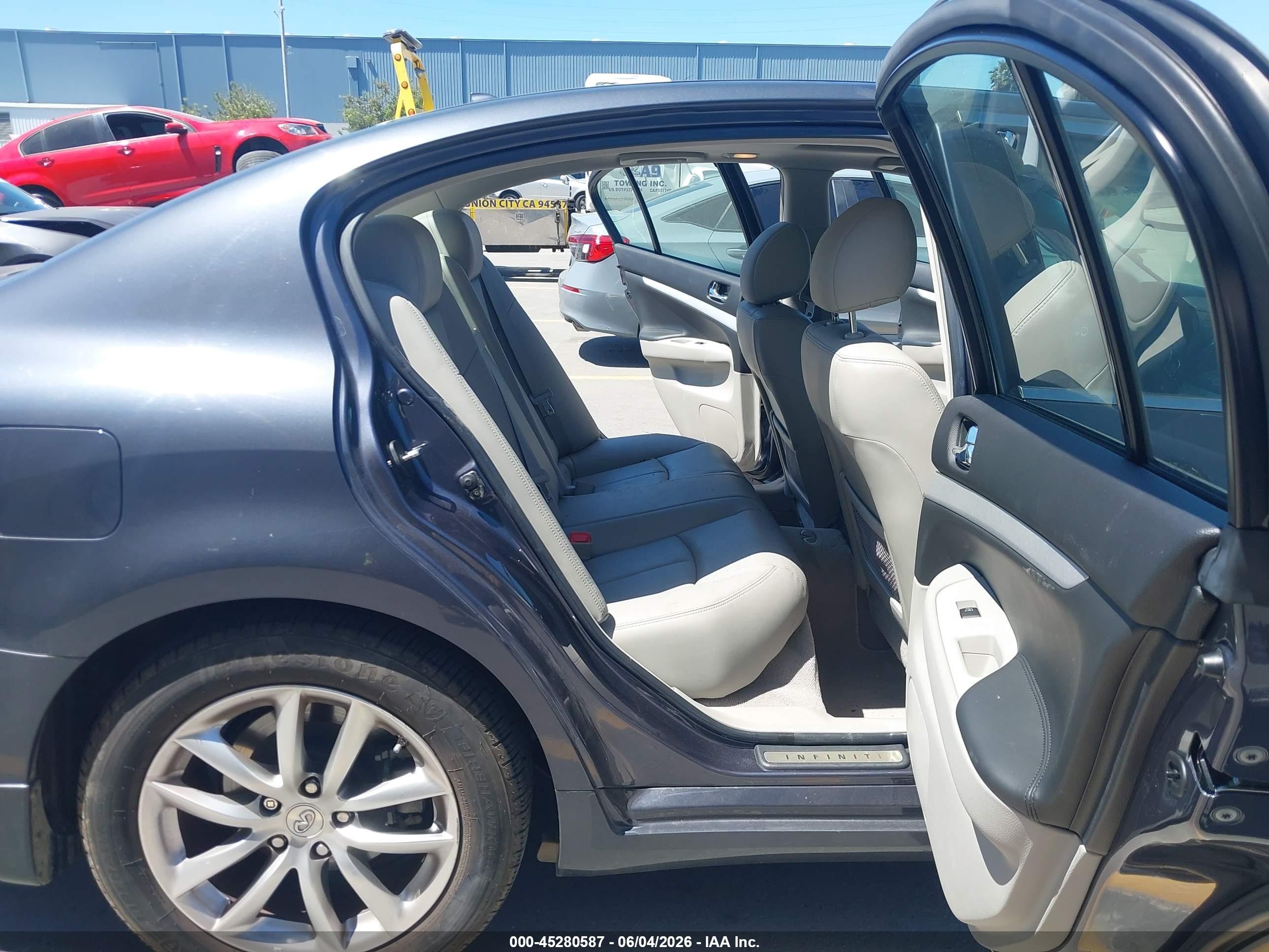 2009 Infiniti G37 Journey Gray vin: JNKCV61E99M306579