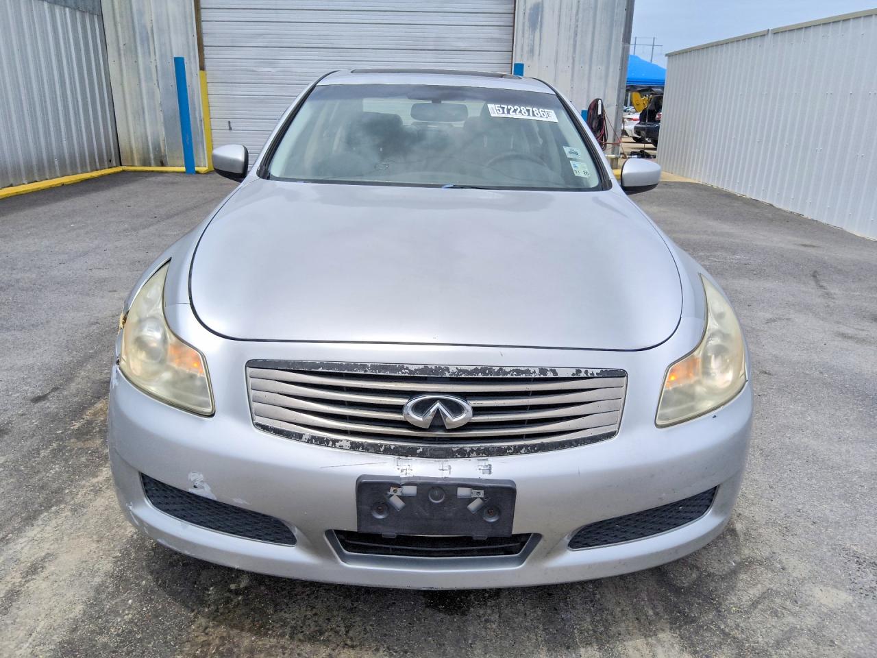 2009 Infiniti G37 Base/journey/sport Silver vin: JNKCV61EX9M011927