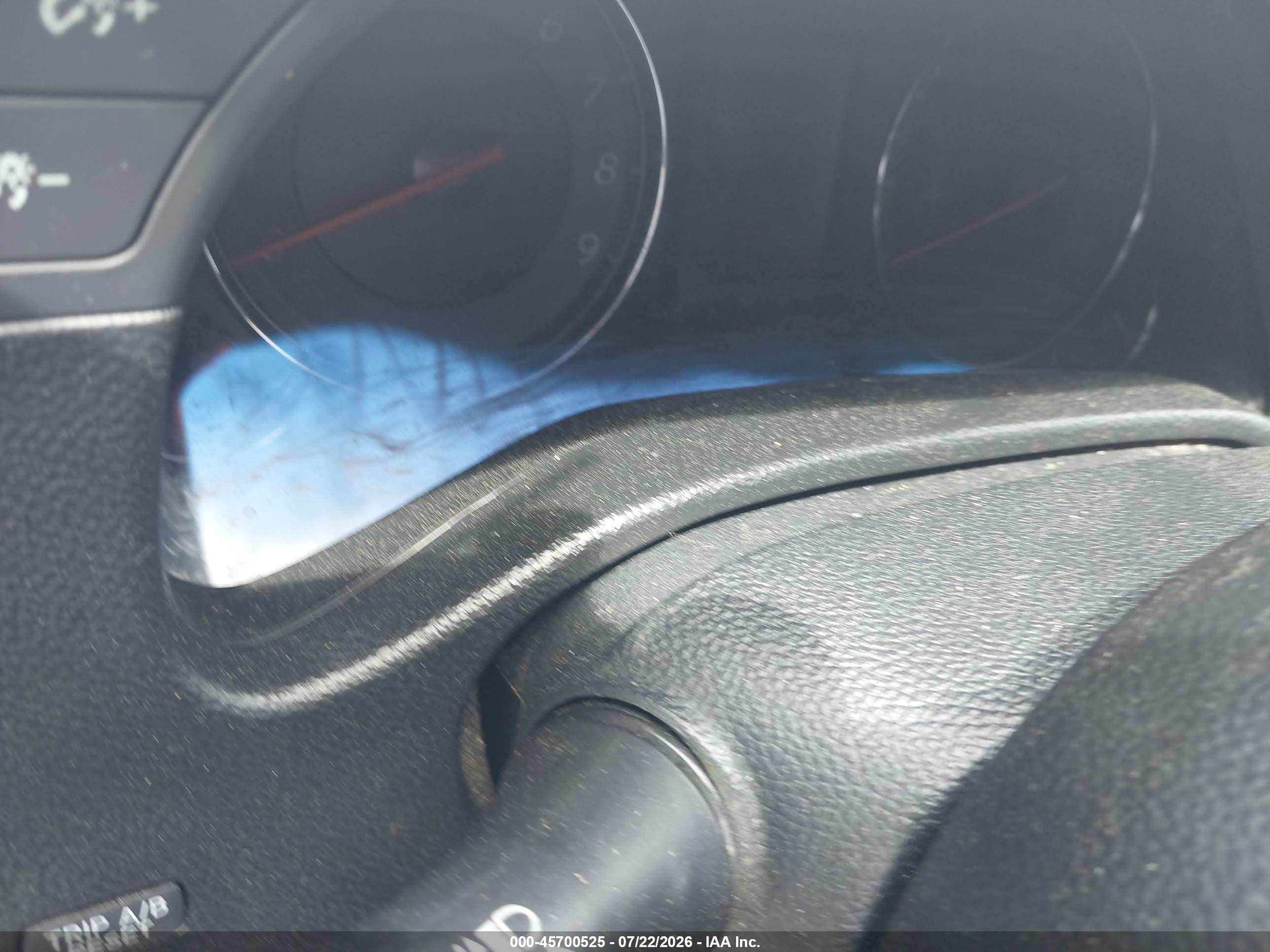 2009 Infiniti G37x   Silver vin: JNKCV61F09M052415