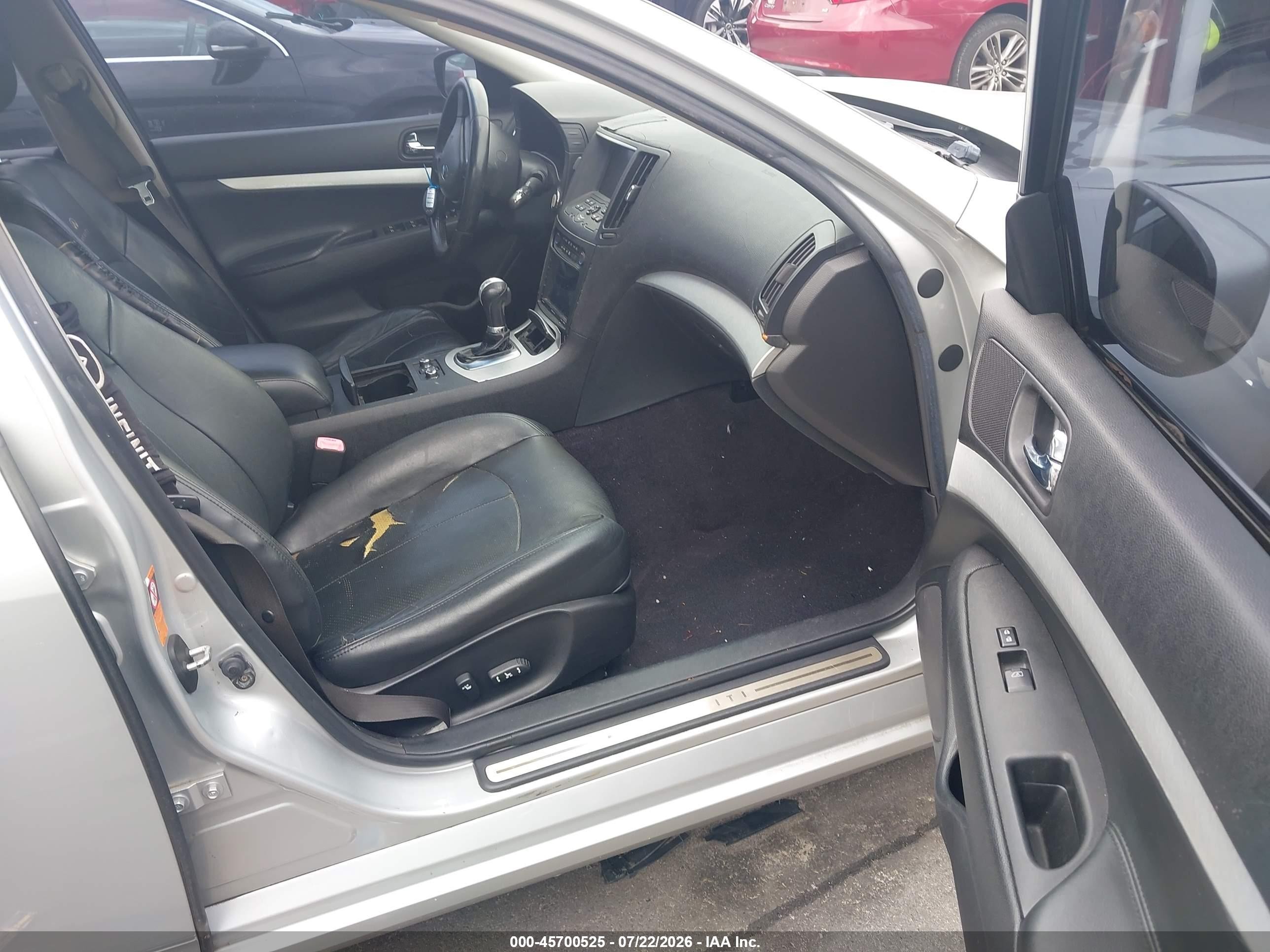 2009 Infiniti G37x   Silver vin: JNKCV61F09M052415