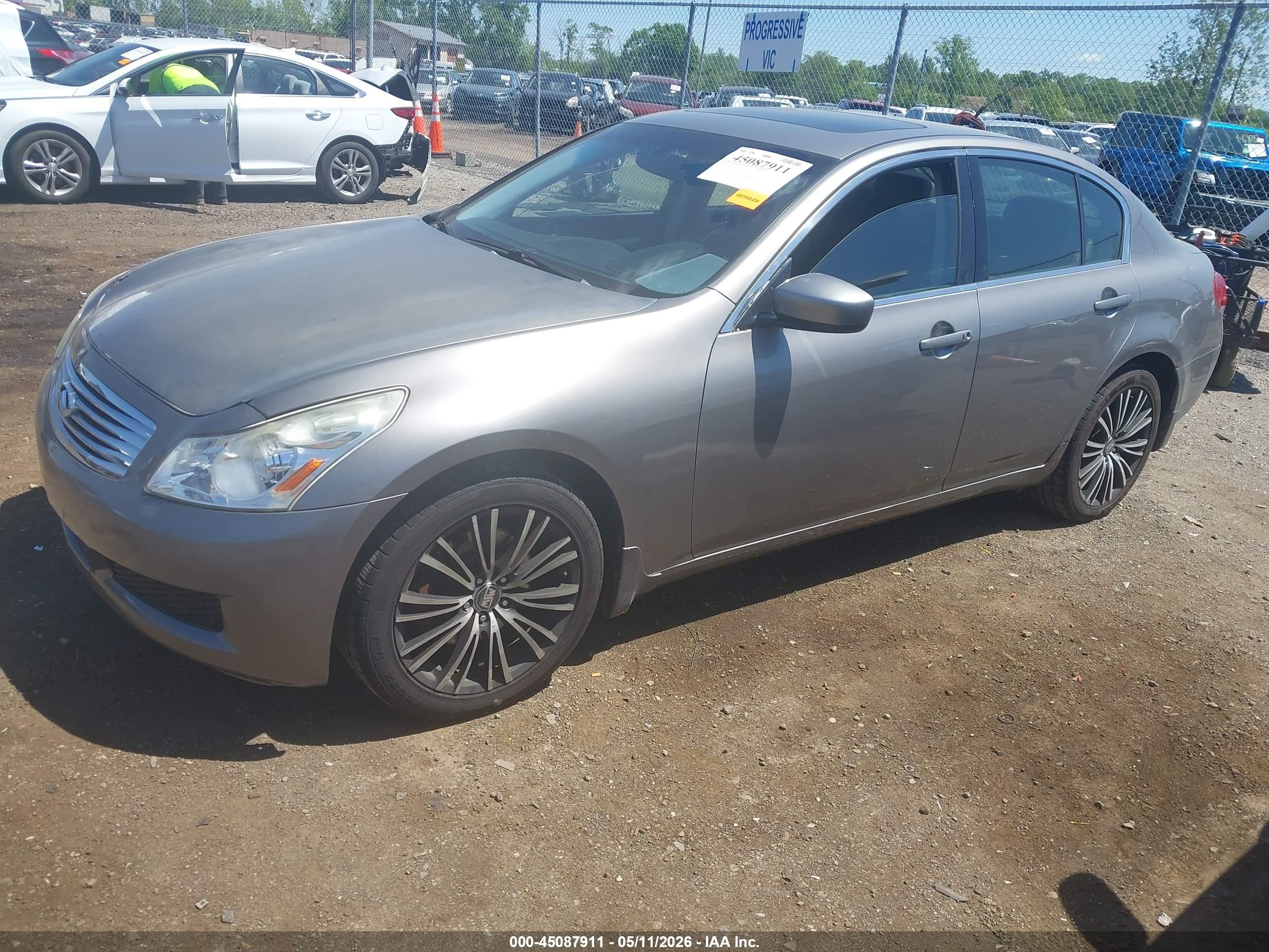 2009 Infiniti G37x   Серый vin: JNKCV61F09M353413