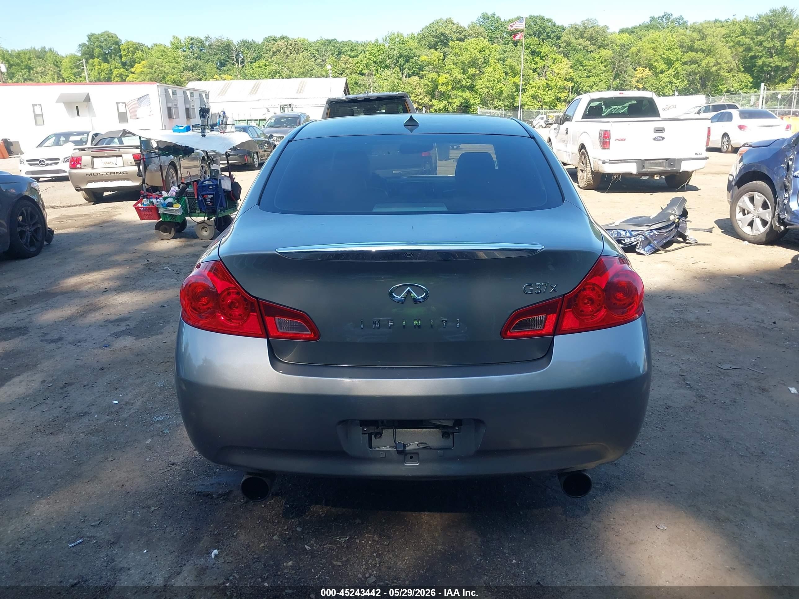 2009 Infiniti G37x   Серый vin: JNKCV61F09M356084