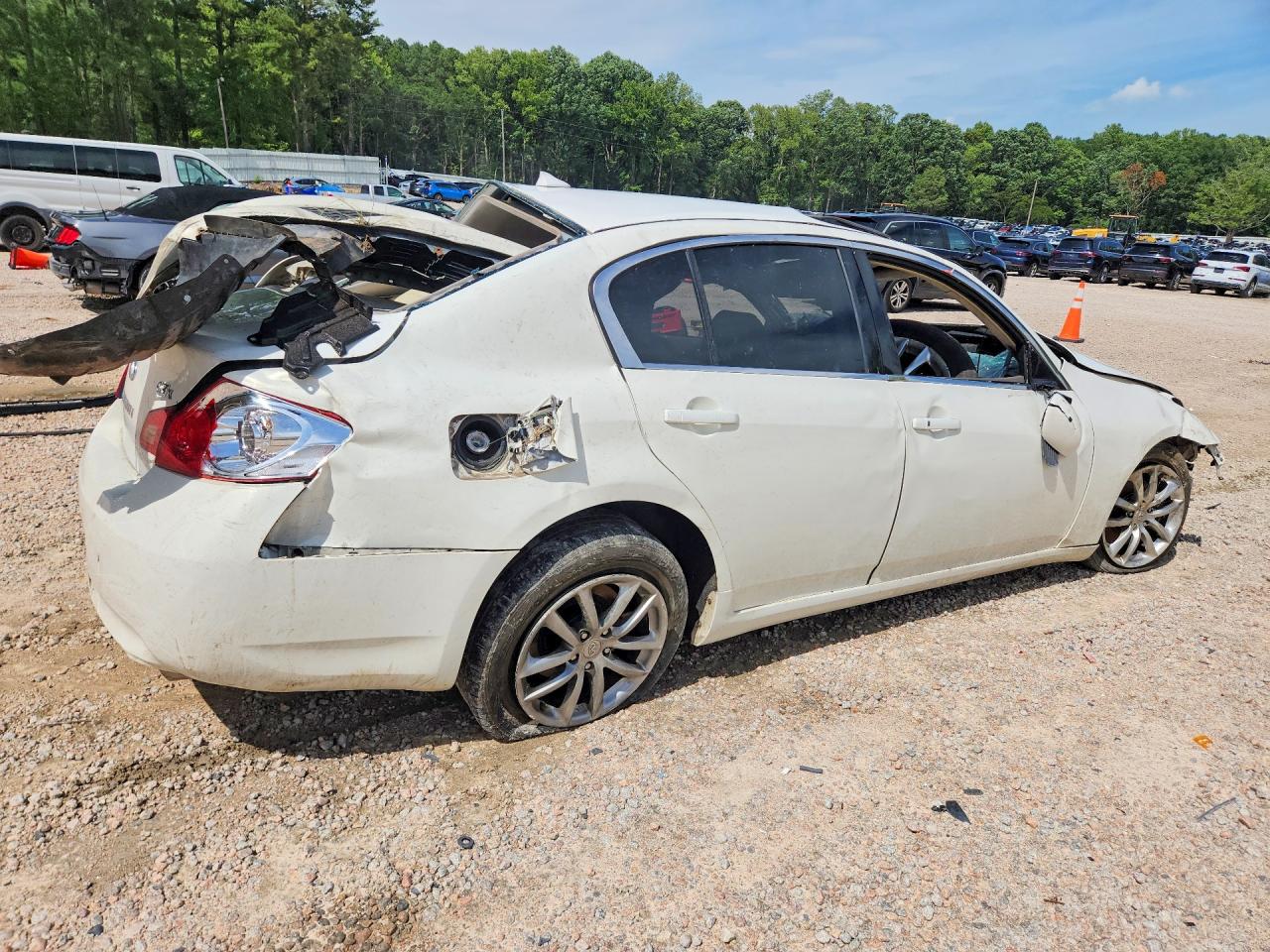 2009 Infiniti G37 Sedan X White vin: JNKCV61F09M362452