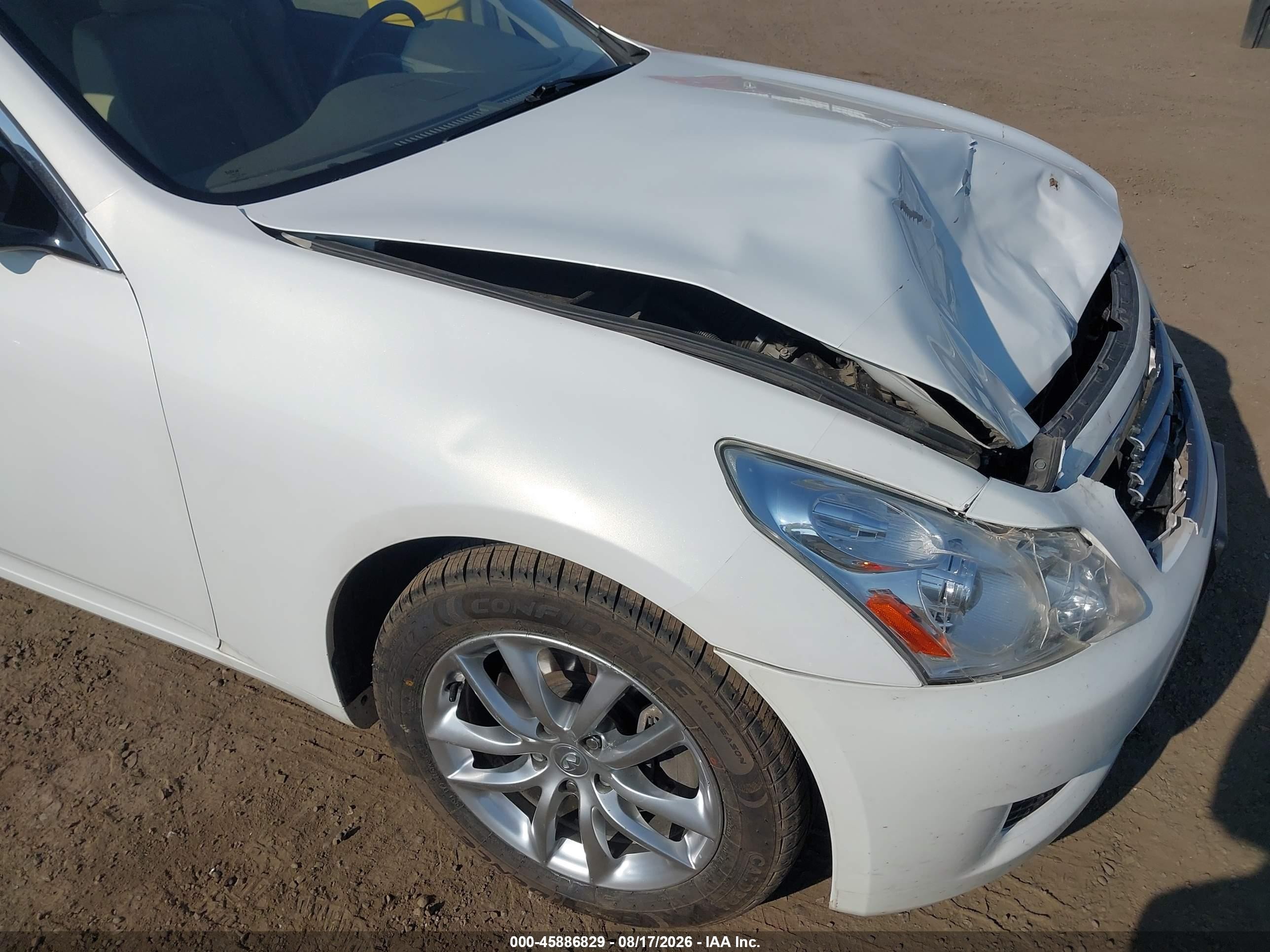 2009 Infiniti G37x   White vin: JNKCV61F09M362631