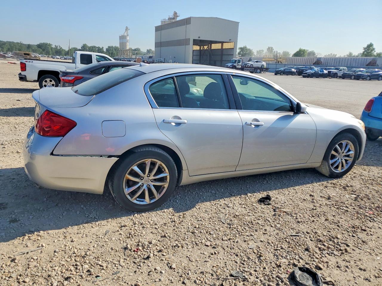 2009 Infiniti G37 Sedan X Silver vin: JNKCV61F09M364279