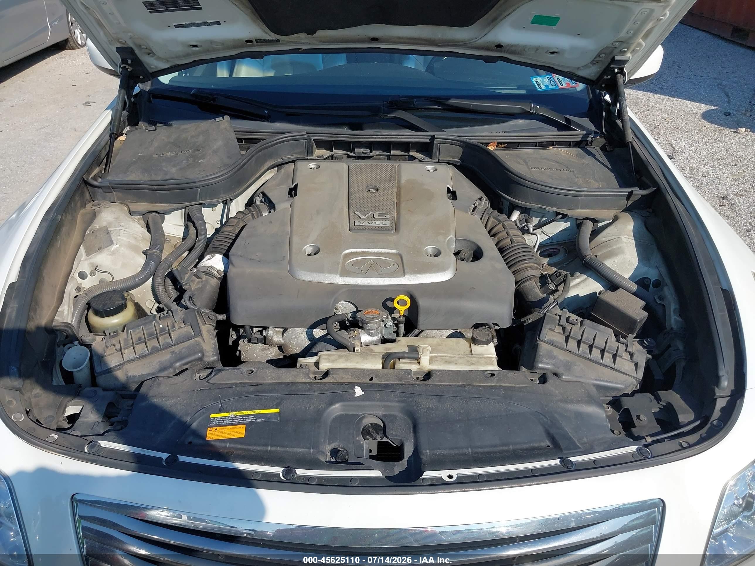 2009 Infiniti G37x   White vin: JNKCV61F19M351377