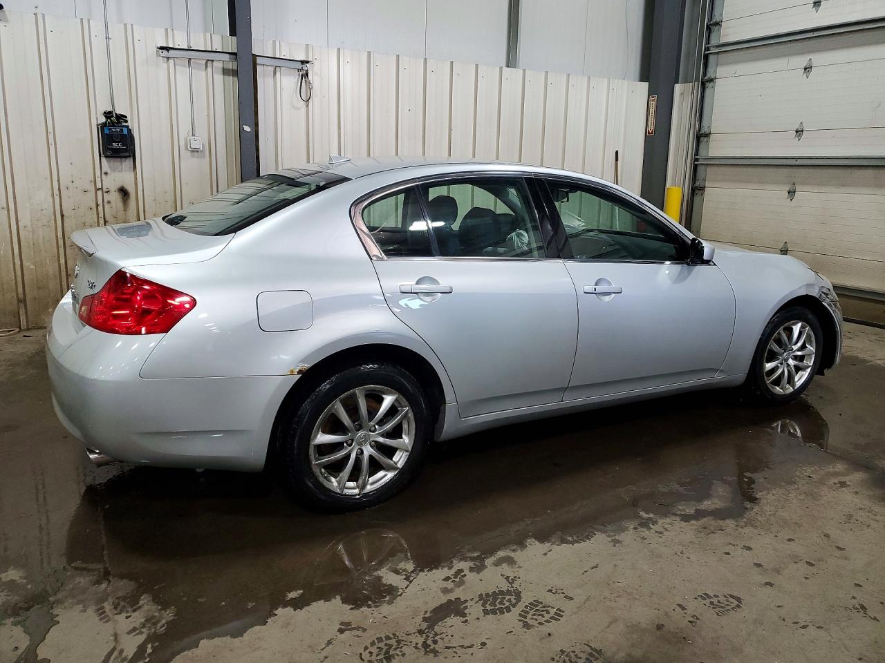 2009 Infiniti G37 Sedan X Silver vin: JNKCV61F19M353906