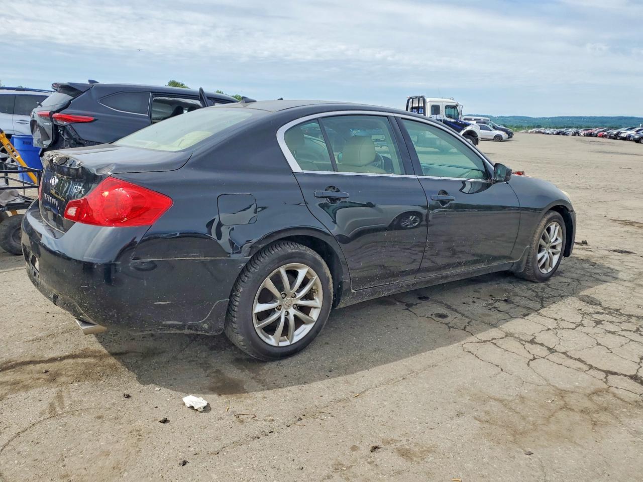 2009 Infiniti G37 Sedan X Black vin: JNKCV61F19M364193