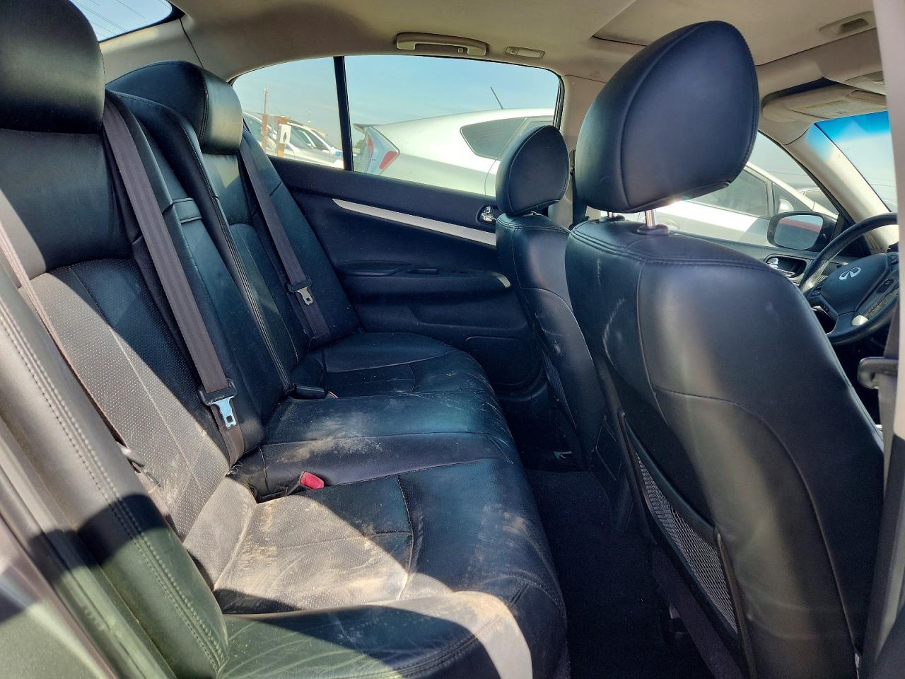 2009 Infiniti G37 Sedan X Beige vin: JNKCV61F29M361870