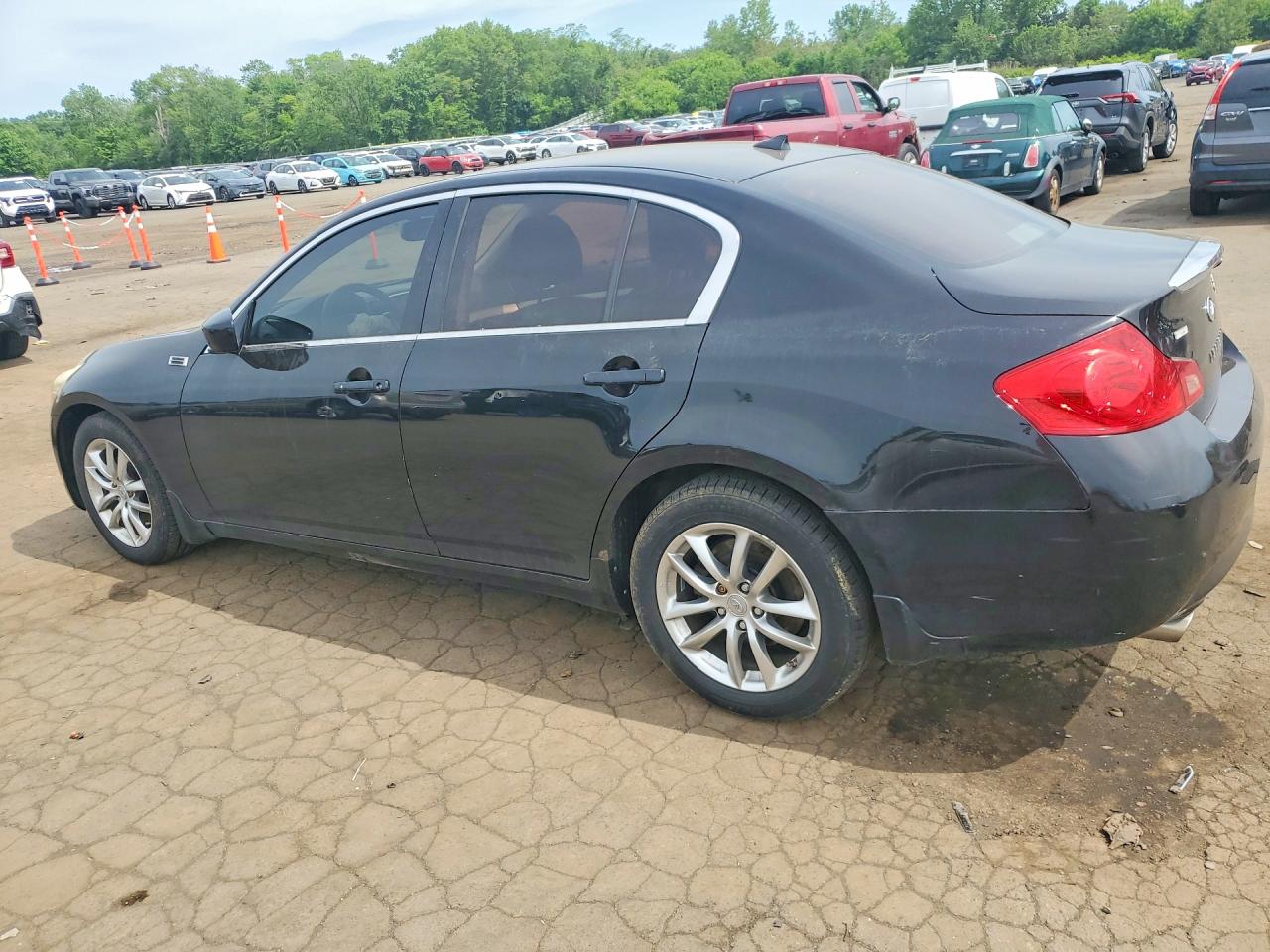 2009 Infiniti G37 Sedan X Черный vin: JNKCV61F39M362493