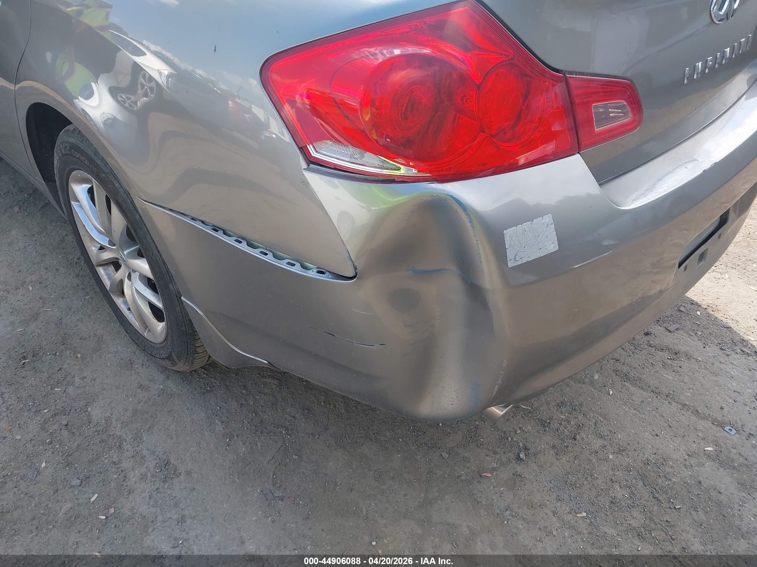 2009 Infiniti G37x   Silver vin: JNKCV61F39M363224