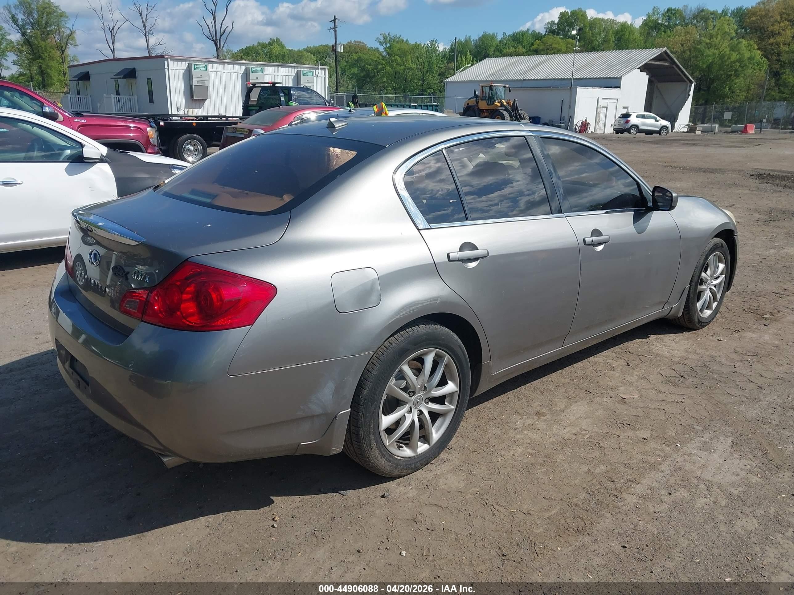 2009 Infiniti G37x   Silver vin: JNKCV61F39M363224