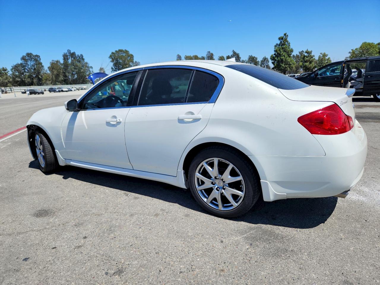 2009 Infiniti G37 Sedan X White vin: JNKCV61F59M351026
