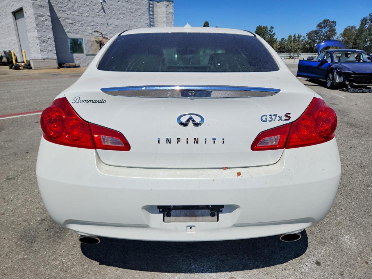 2009 Infiniti G37 Sedan X White vin: JNKCV61F59M351026
