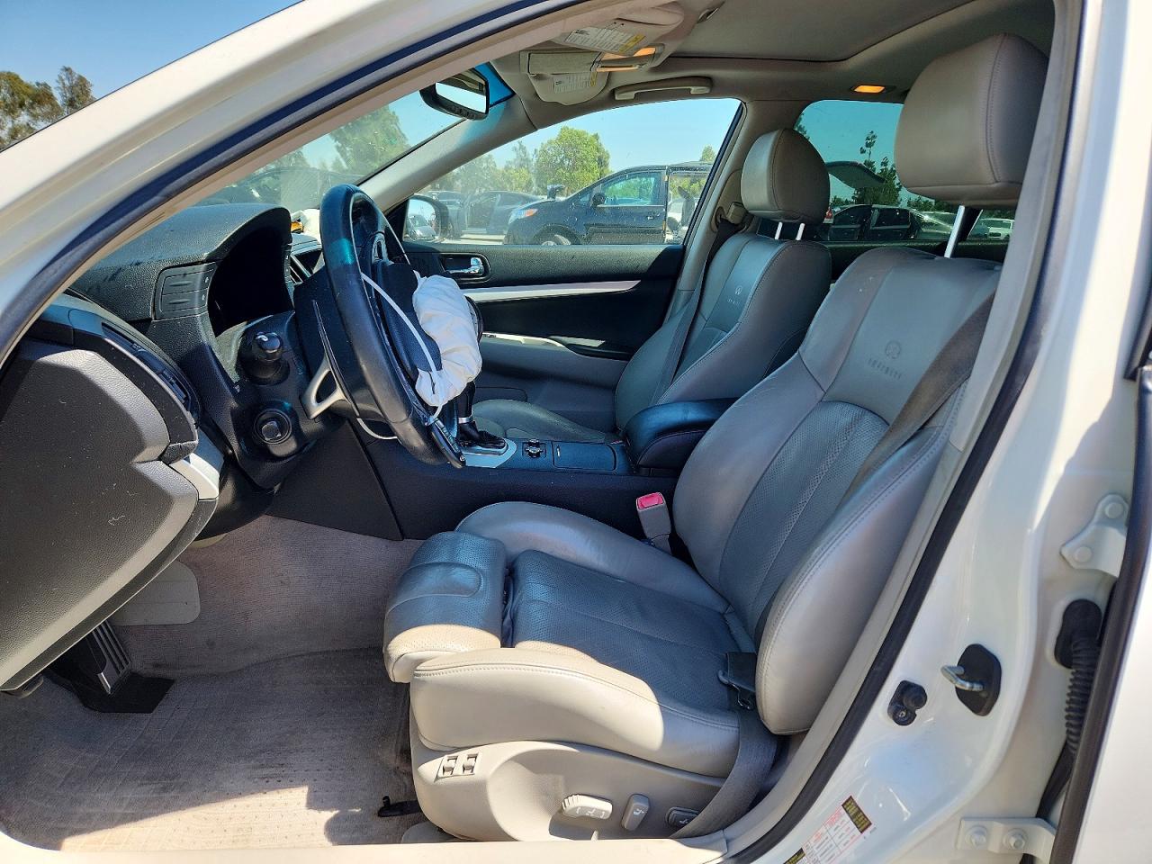 2009 Infiniti G37 Sedan X White vin: JNKCV61F59M351026