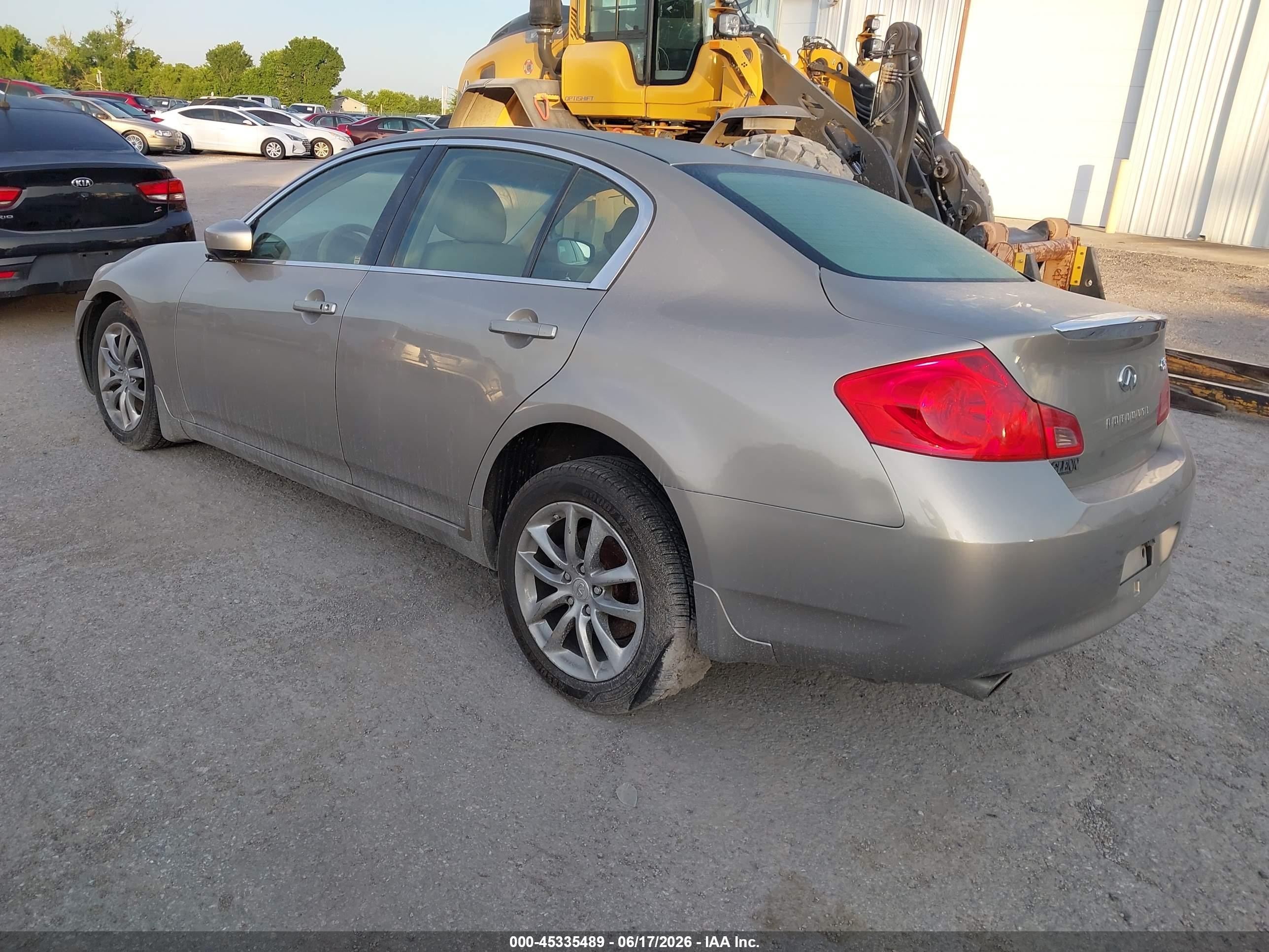 2009 Infiniti G37x   Gold vin: JNKCV61F59M357795
