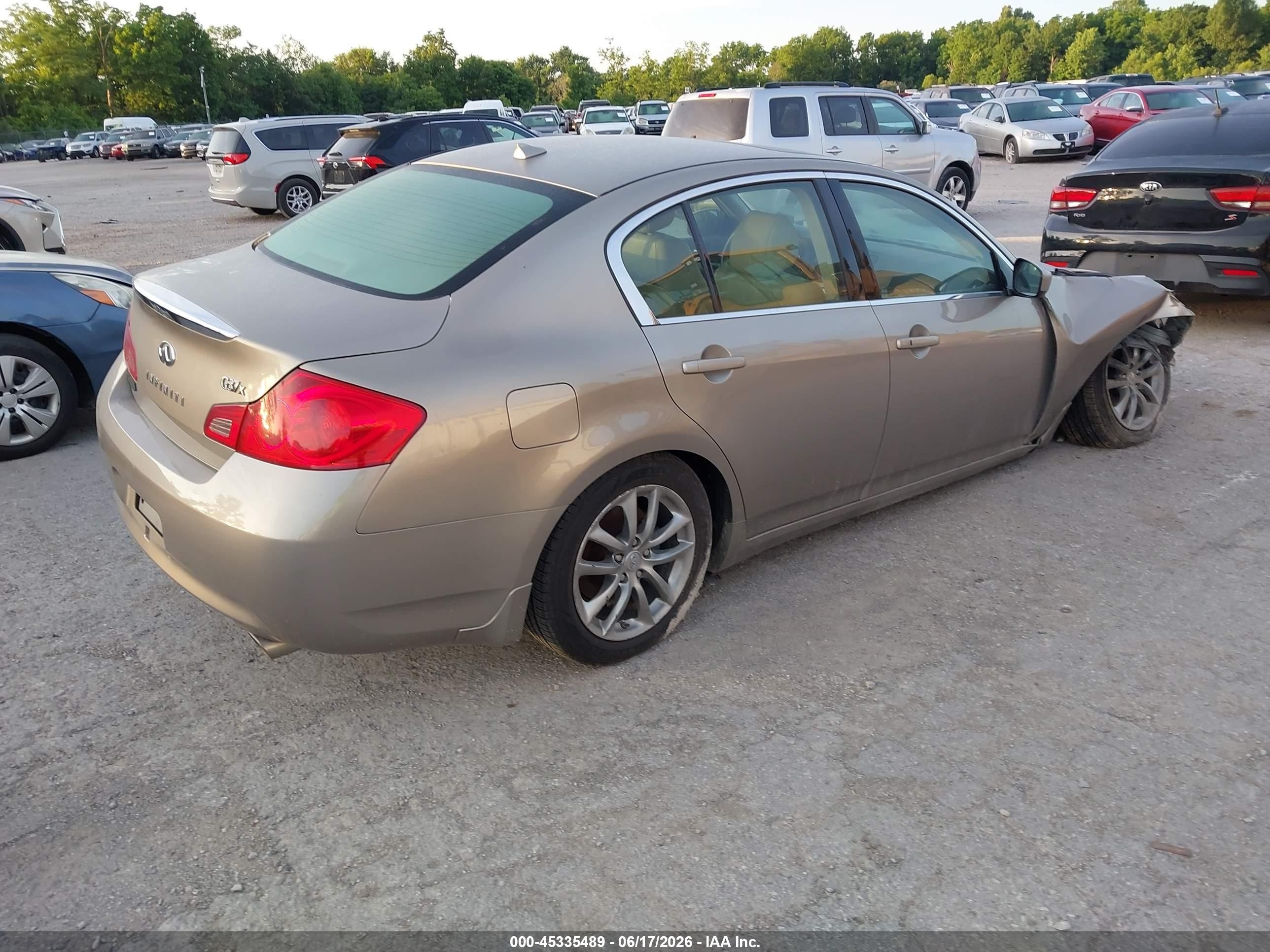 2009 Infiniti G37x   Gold vin: JNKCV61F59M357795