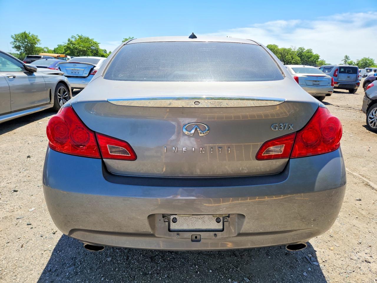 2009 Infiniti G37 Sedan X Серебряный vin: JNKCV61F69M350970