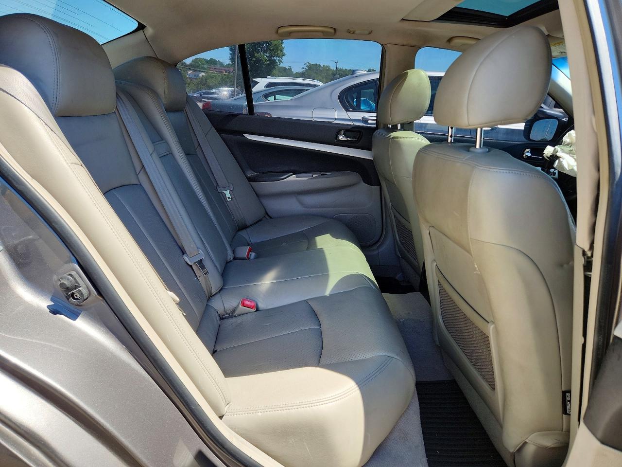 2009 Infiniti G37 Sedan X Серебряный vin: JNKCV61F69M350970