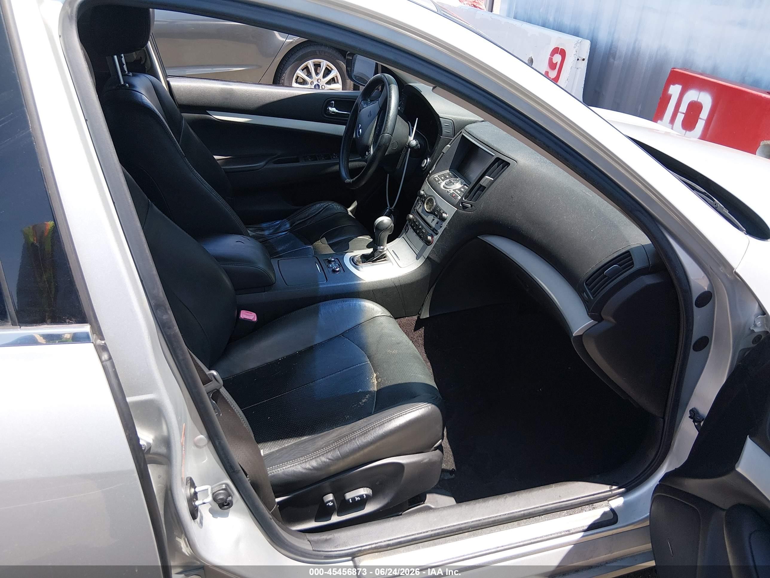 2009 Infiniti G37x   Silver vin: JNKCV61F69M357160