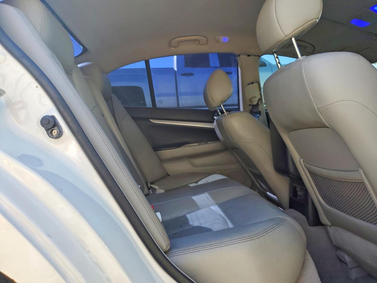 2009 Infiniti G37 Sedan X White vin: JNKCV61F69M358096