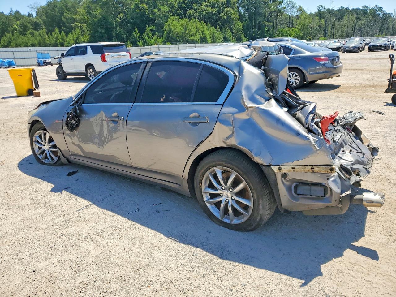 2009 Infiniti G37 Sedan X Tan vin: JNKCV61F79M352369