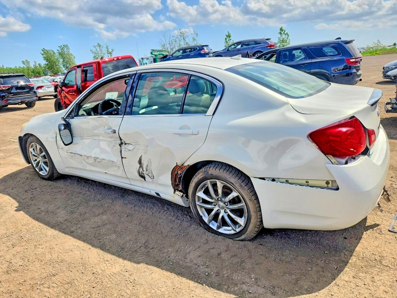 2009 Infiniti G37 Sedan X White vin: JNKCV61F79M356874