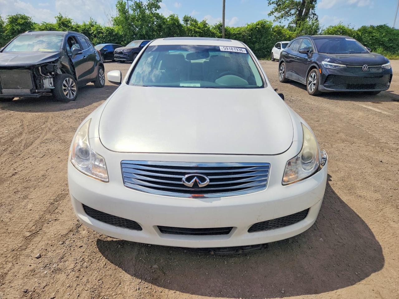 2009 Infiniti G37 Sedan X White vin: JNKCV61F79M356874