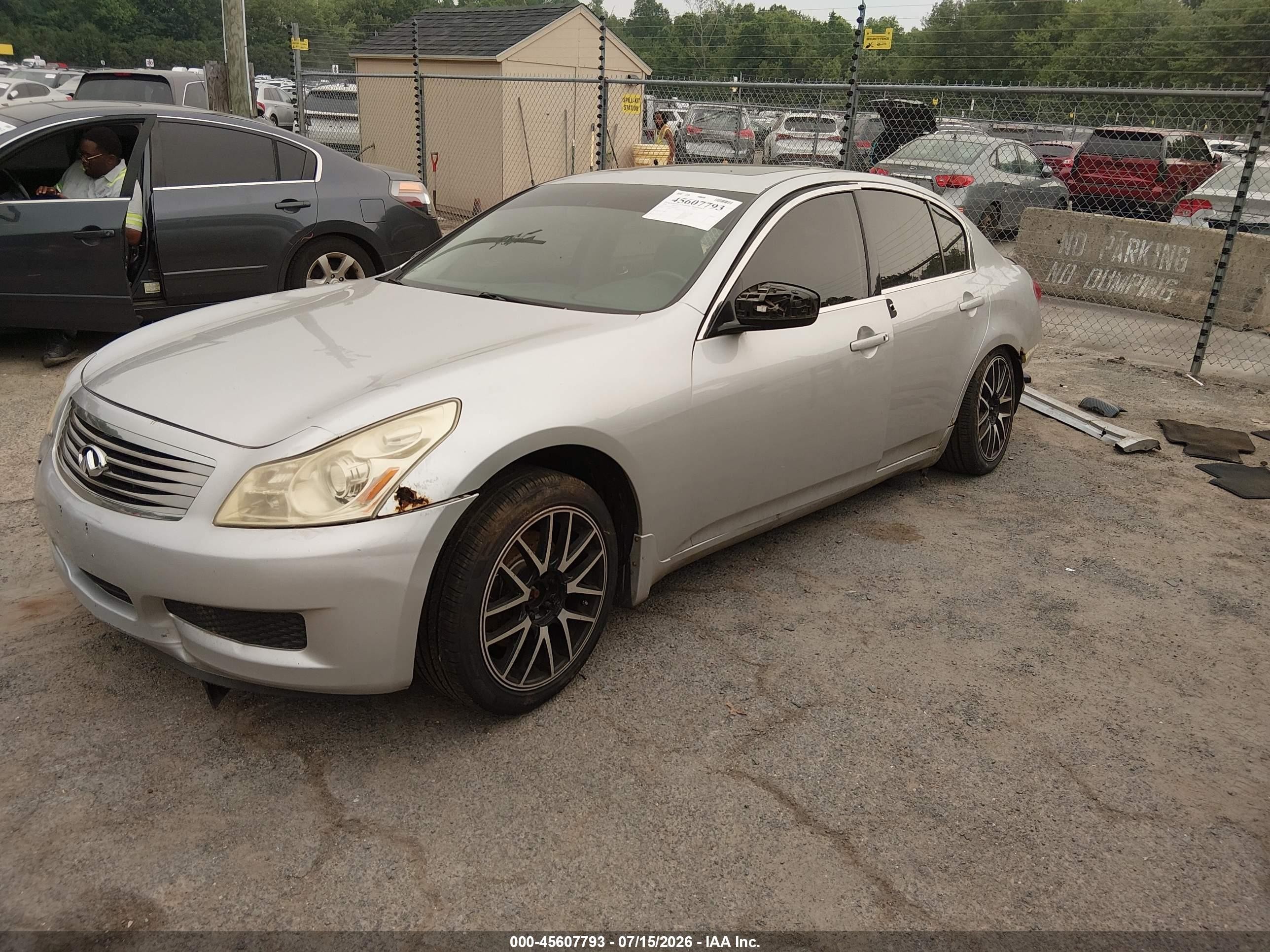 2009 Infiniti G37x   Серебряный vin: JNKCV61F79M364876