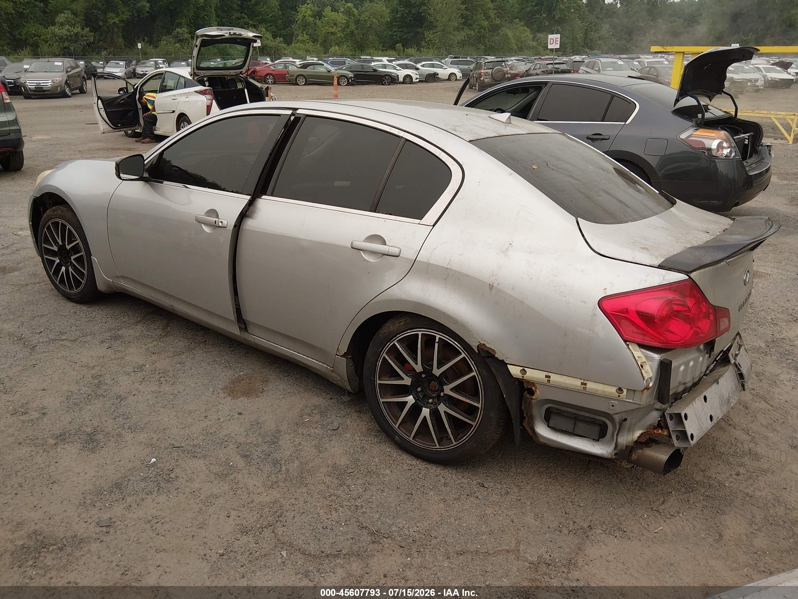 2009 Infiniti G37x   Серебряный vin: JNKCV61F79M364876