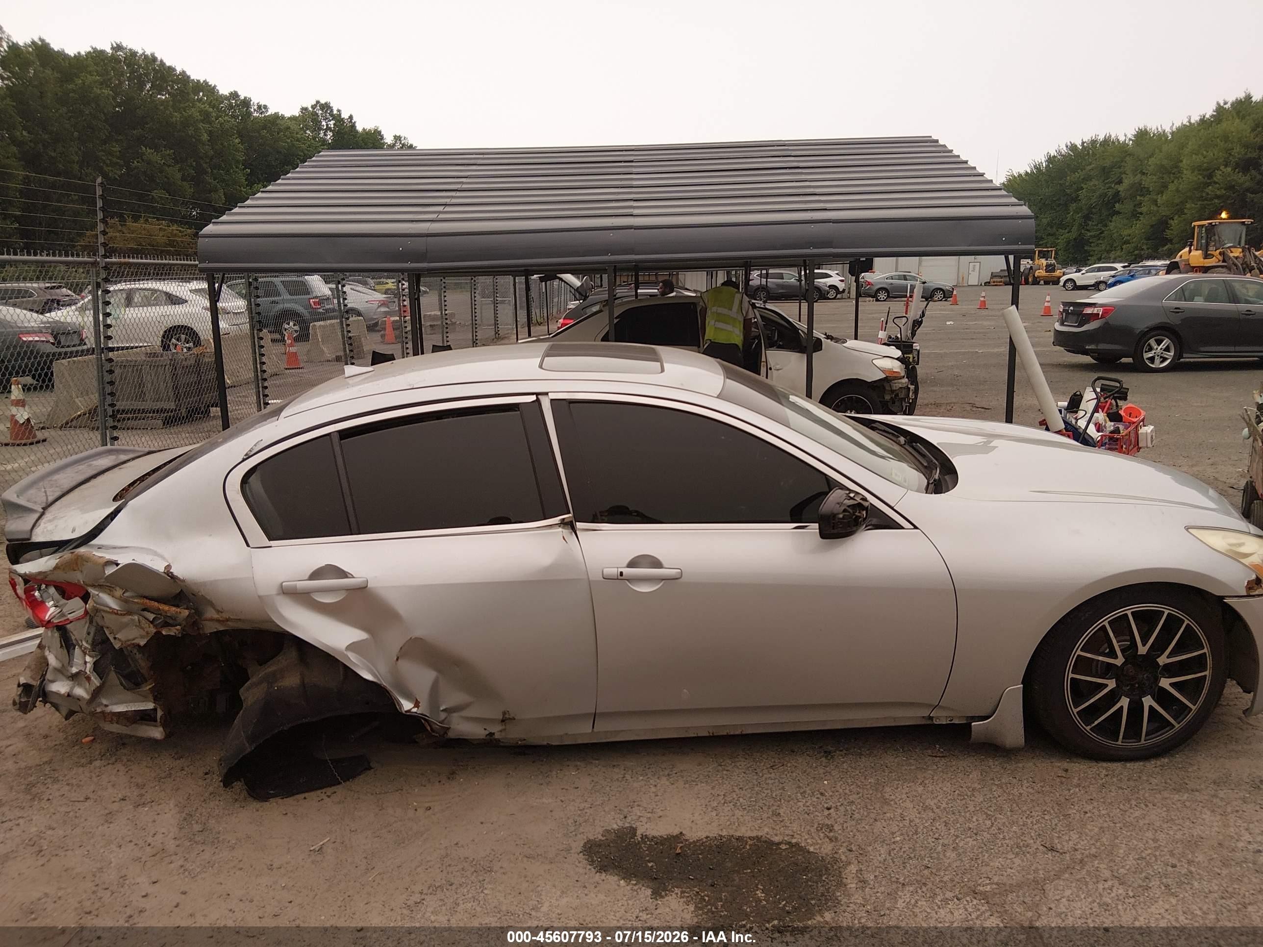 2009 Infiniti G37x   Серебряный vin: JNKCV61F79M364876
