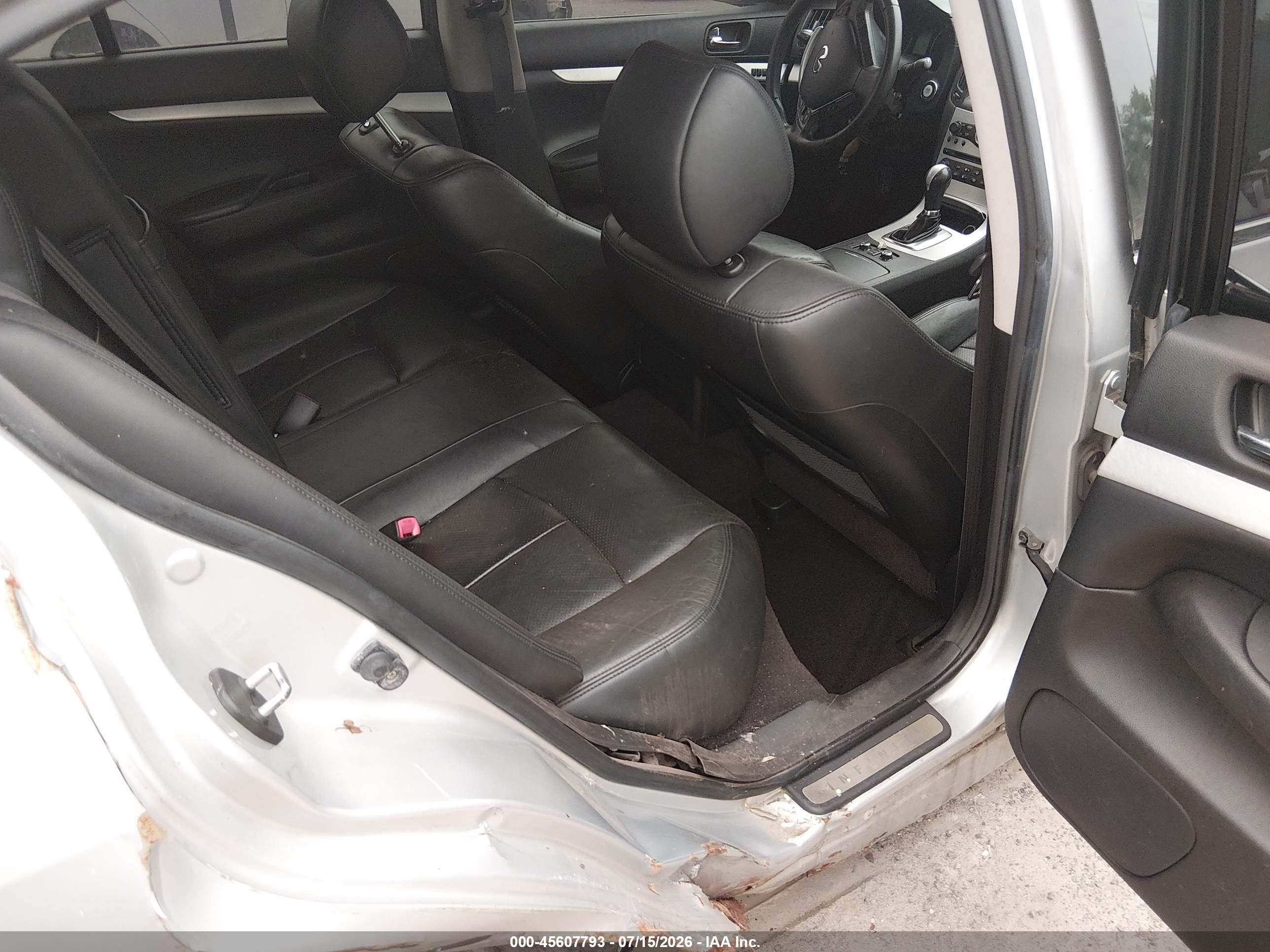 2009 Infiniti G37x   Серебряный vin: JNKCV61F79M364876