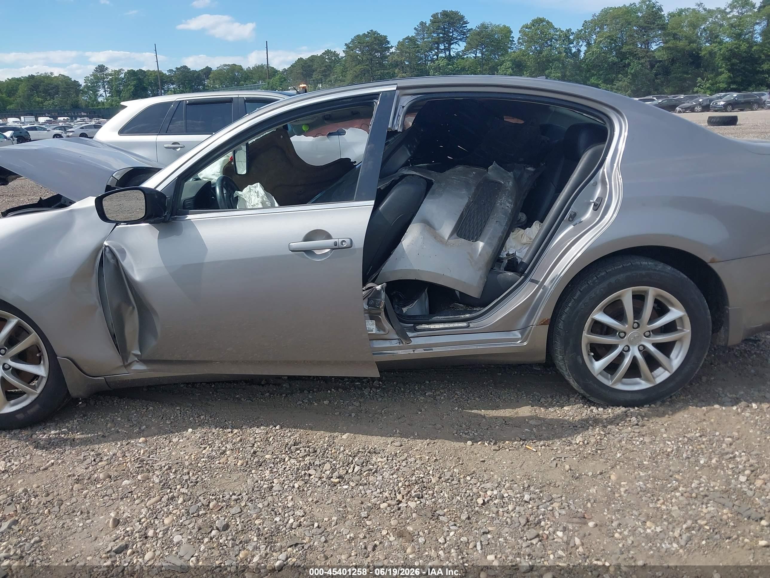 2009 Infiniti G37x   Бежевый vin: JNKCV61F89M362604
