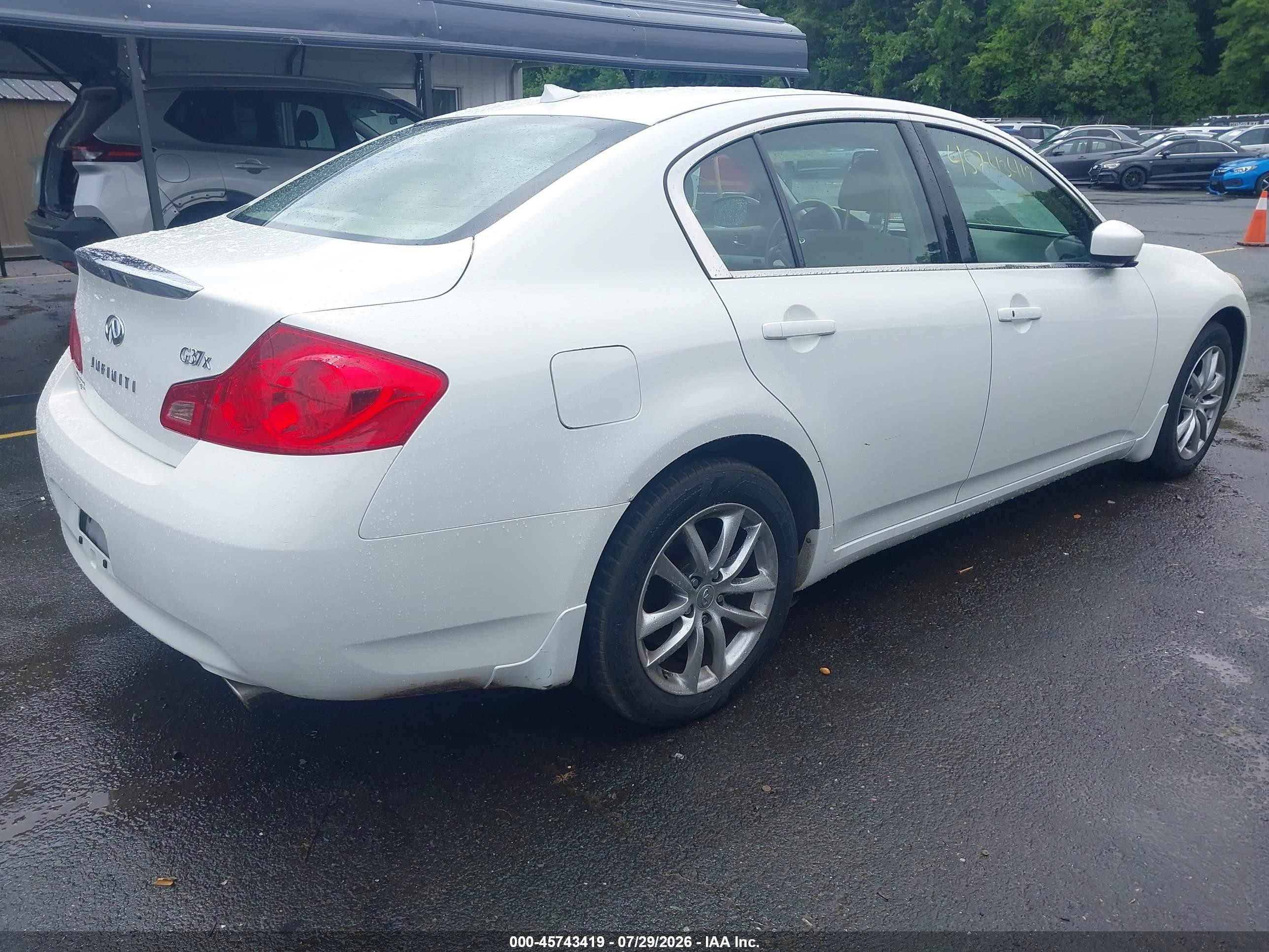 2009 Infiniti G37x   Белый vin: JNKCV61F99M355581