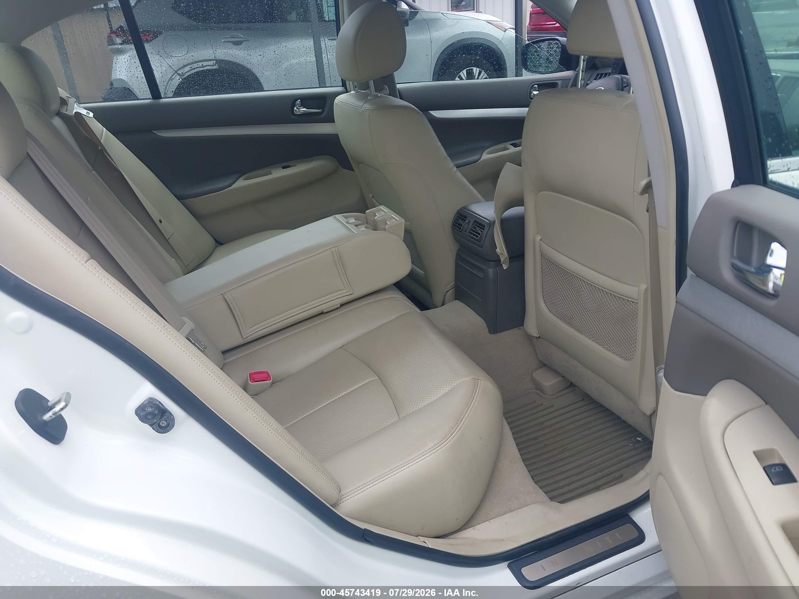 2009 Infiniti G37x   Белый vin: JNKCV61F99M355581