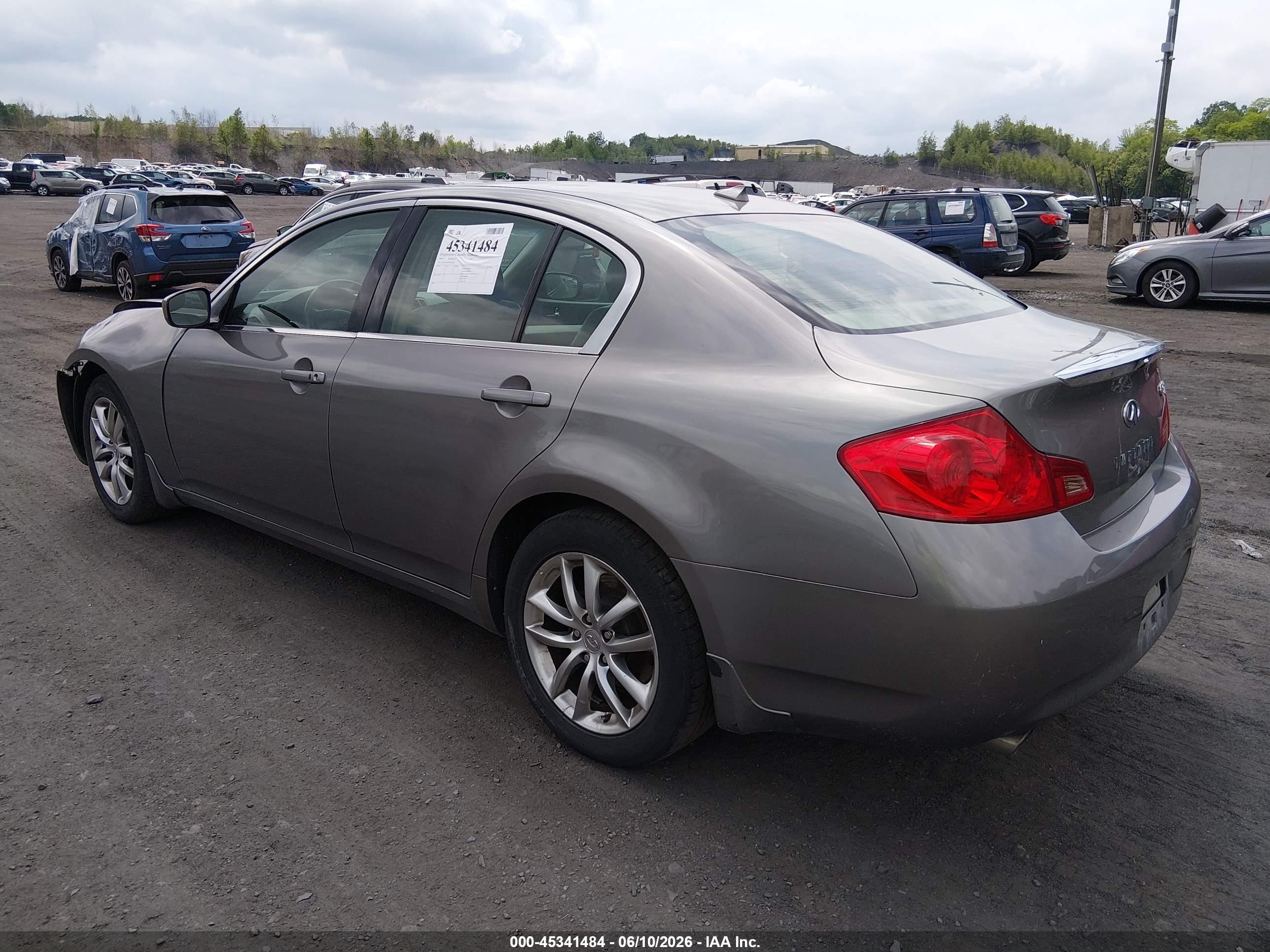 2009 Infiniti G37x   Silver vin: JNKCV61F99M361851