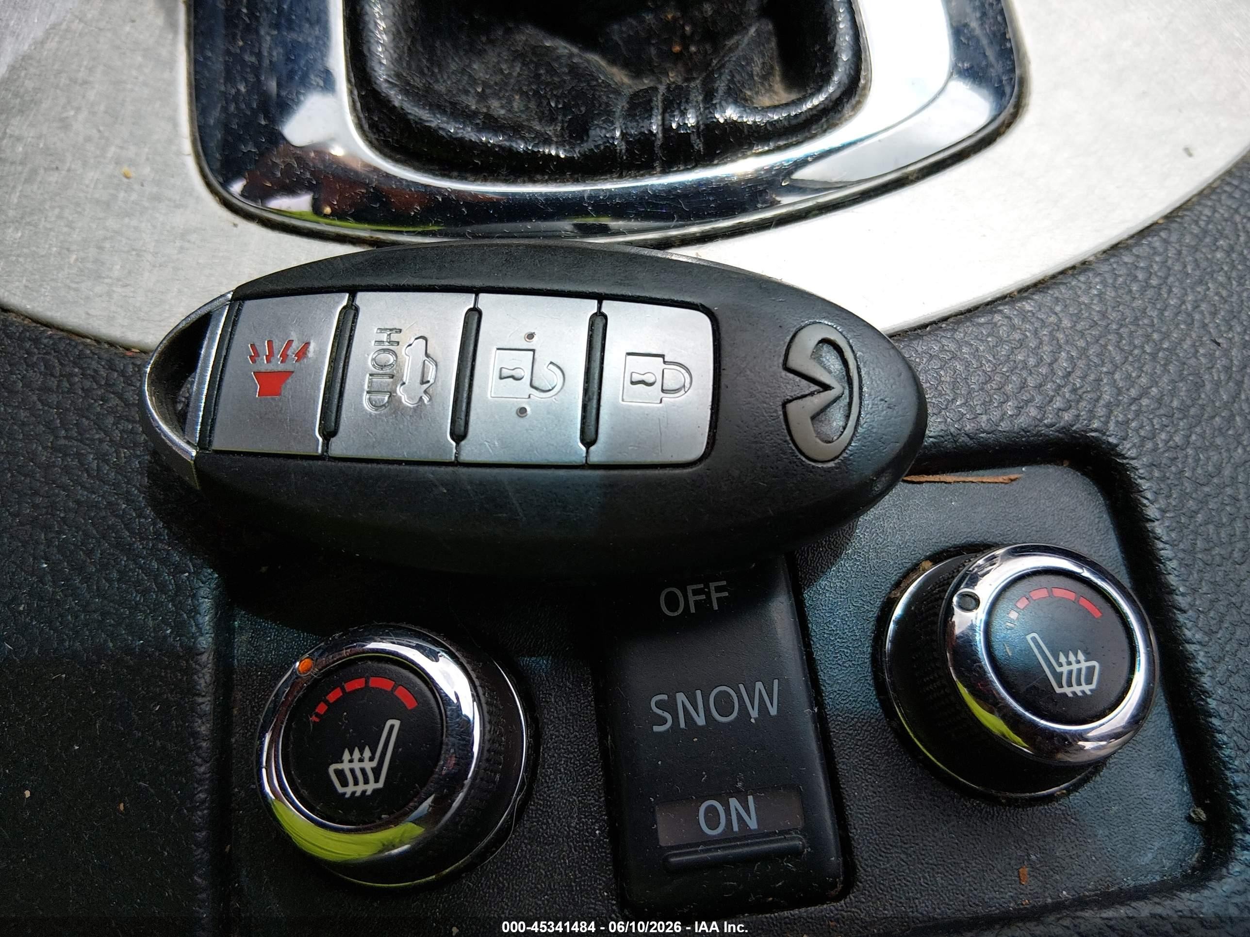 2009 Infiniti G37x   Silver vin: JNKCV61F99M361851