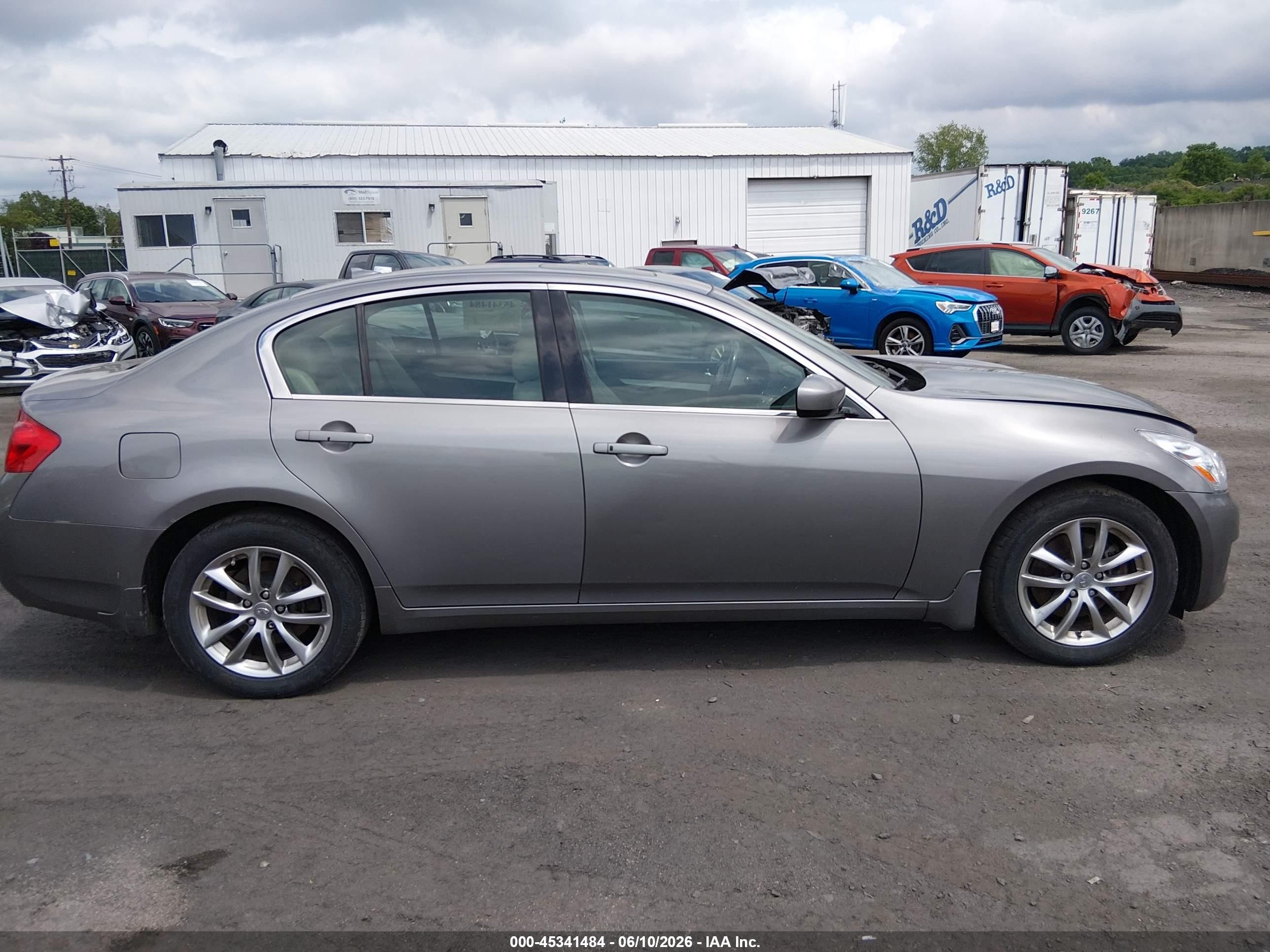 2009 Infiniti G37x   Silver vin: JNKCV61F99M361851