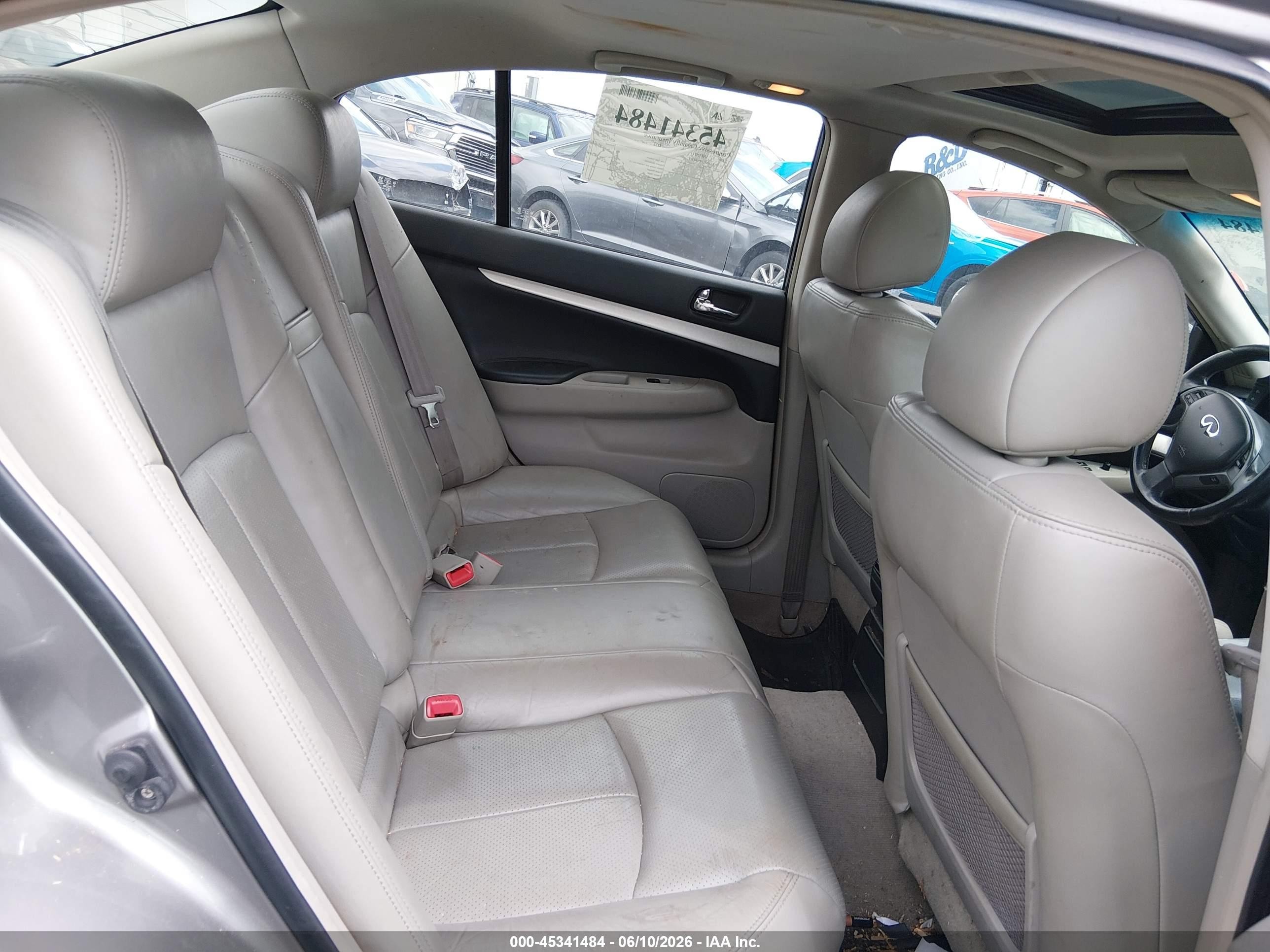 2009 Infiniti G37x   Silver vin: JNKCV61F99M361851