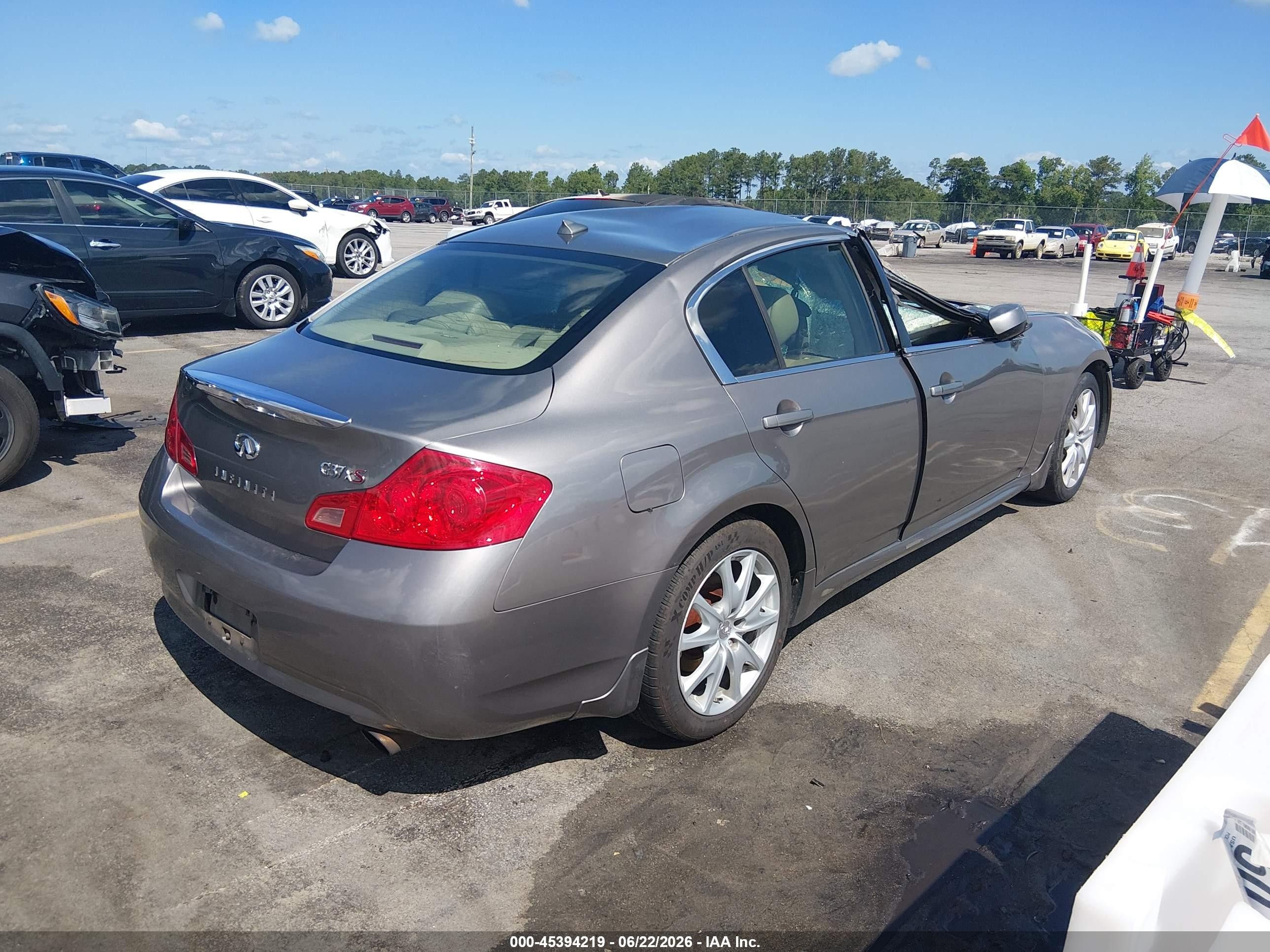 2009 Infiniti G37x   Gray vin: JNKCV61F99M364751