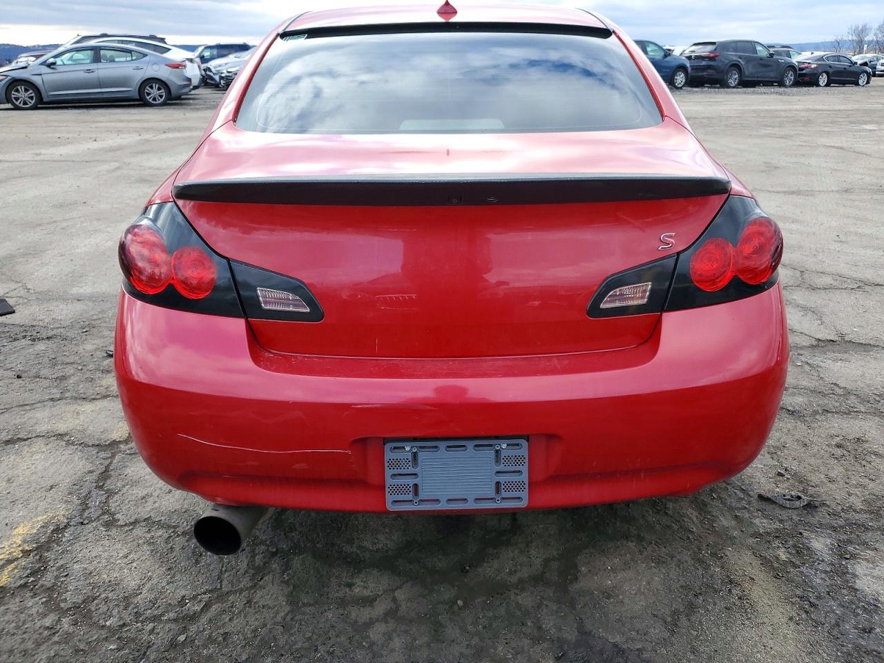 2009 Infiniti G37 Sedan X Red vin: JNKCV61FX9M351376