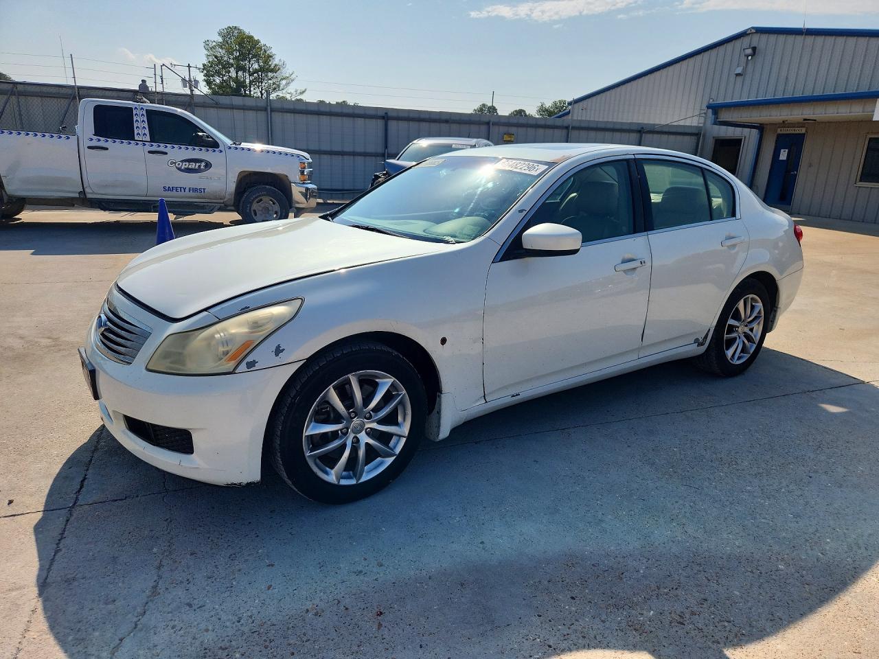 2009 Infiniti G37 Sedan X White vin: JNKCV61FX9M355380