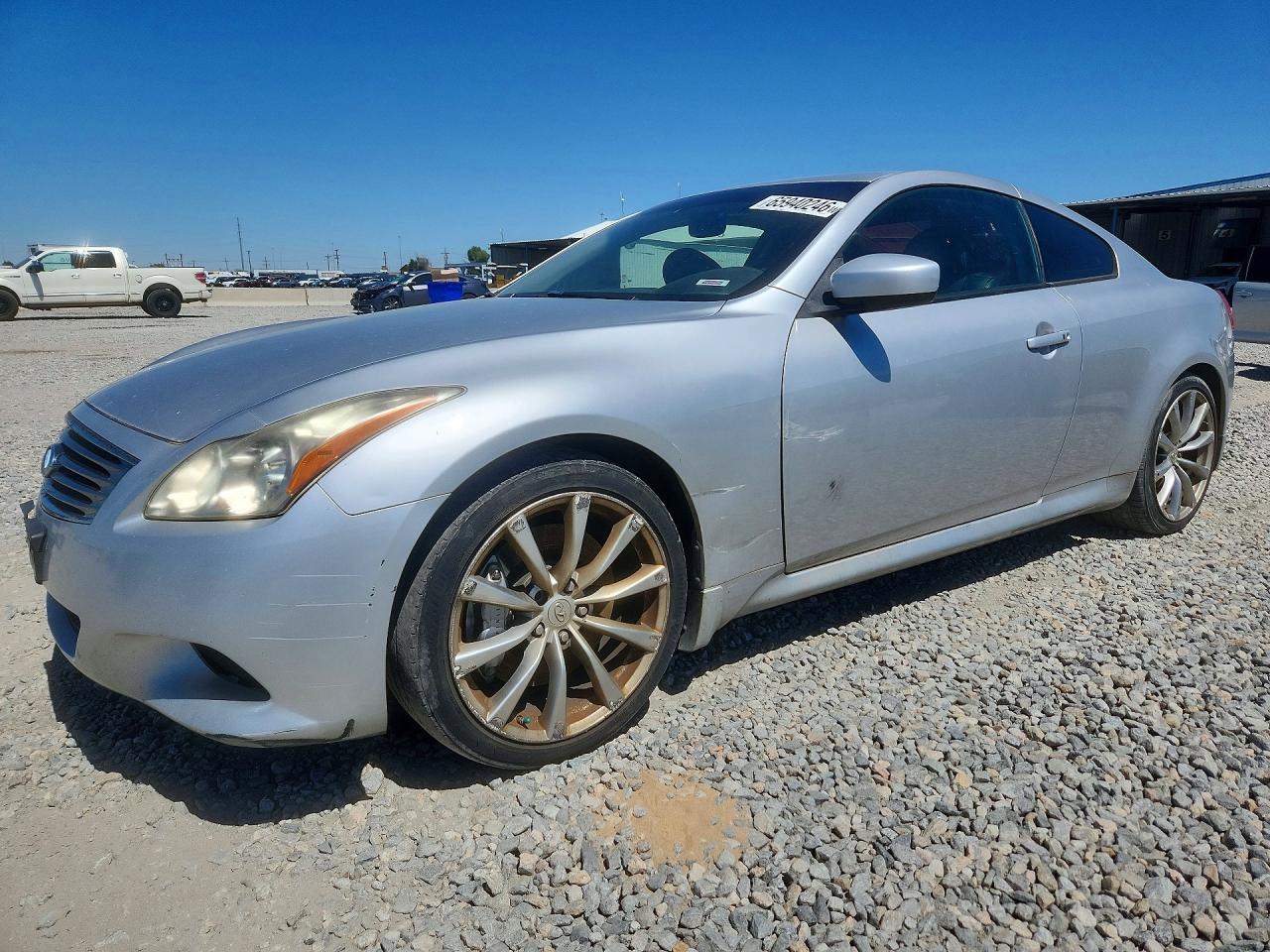 2008 Infiniti G37 Base Silver vin: JNKCV64E08M107768