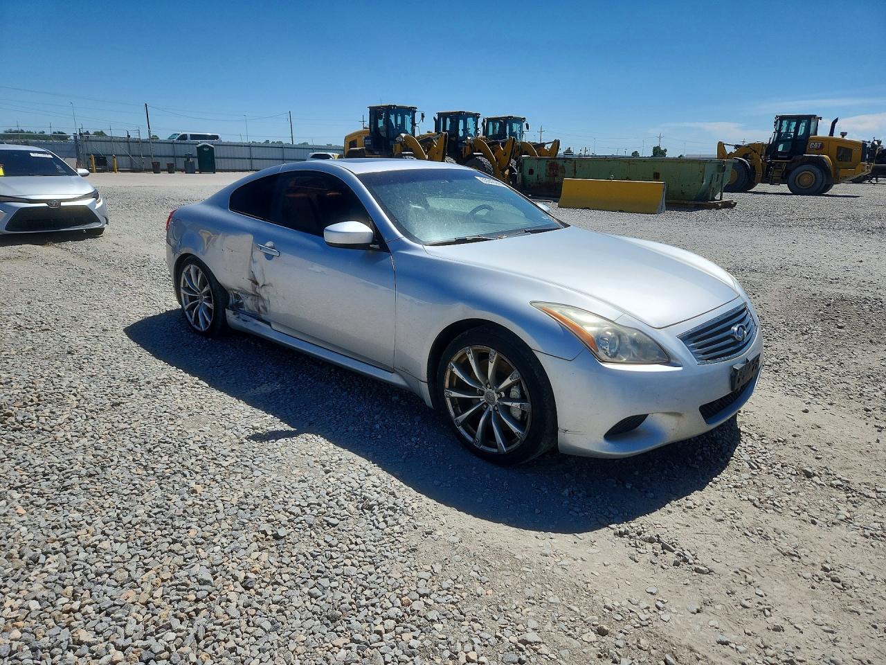 2008 Infiniti G37 Base Silver vin: JNKCV64E08M107768
