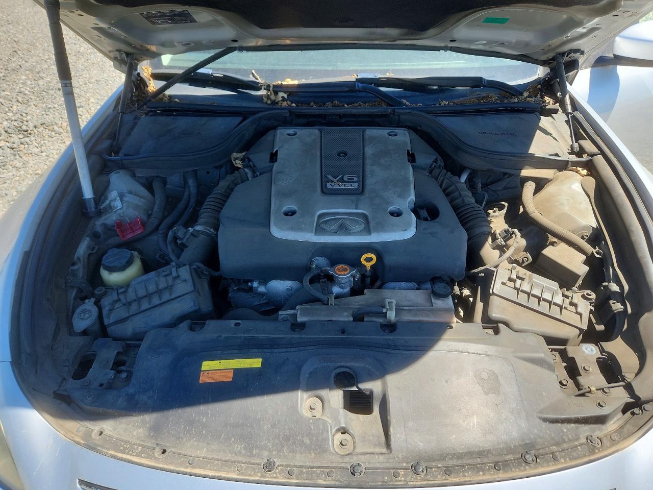 2008 Infiniti G37 Base Silver vin: JNKCV64E08M107768