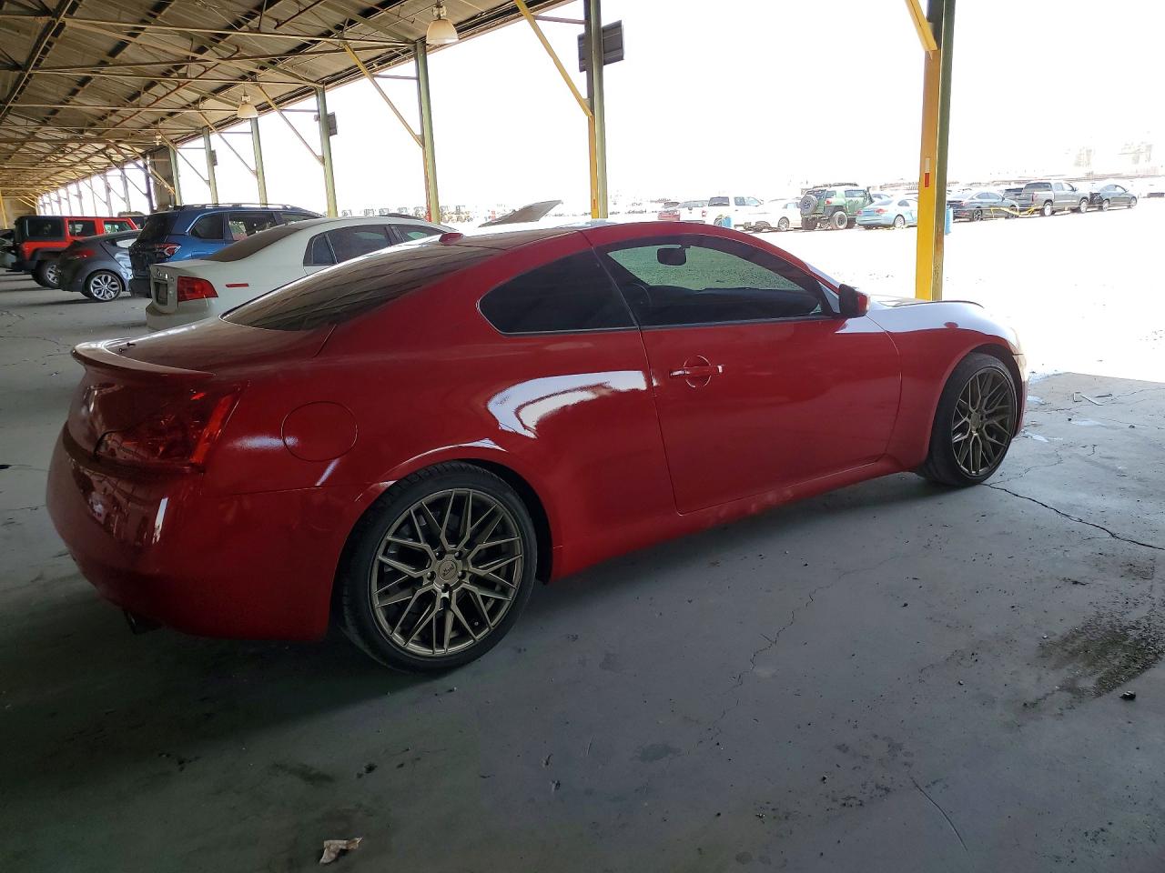 2008 Infiniti G37 Base Red vin: JNKCV64E08M107849