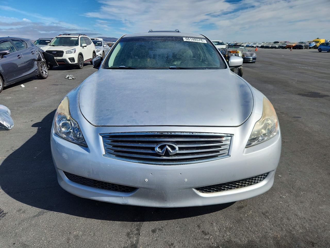 2008 Infiniti G37 Base Silver vin: JNKCV64E08M122948