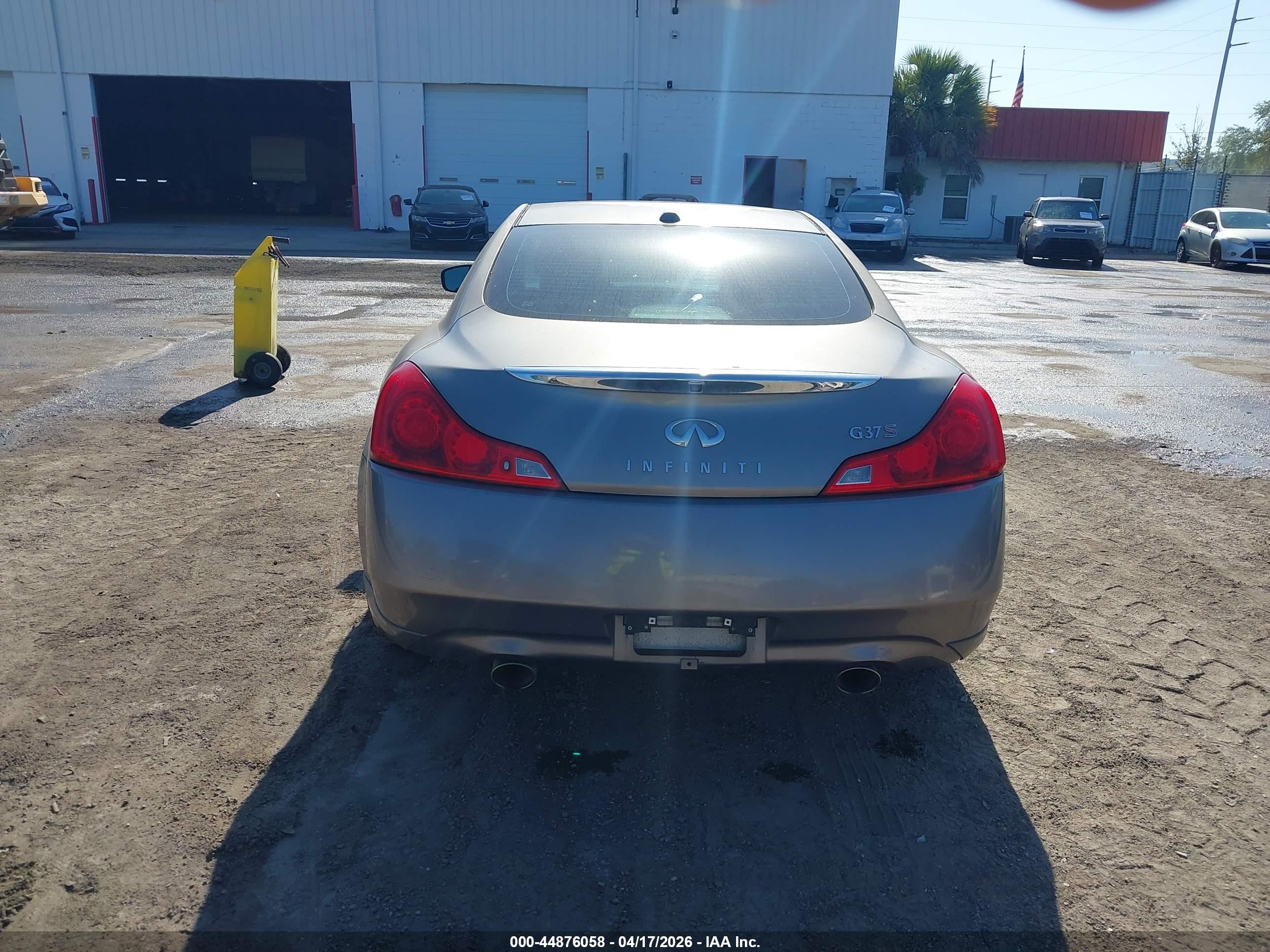 2008 Infiniti G37 Journey/sport Gray vin: JNKCV64E08M14210 