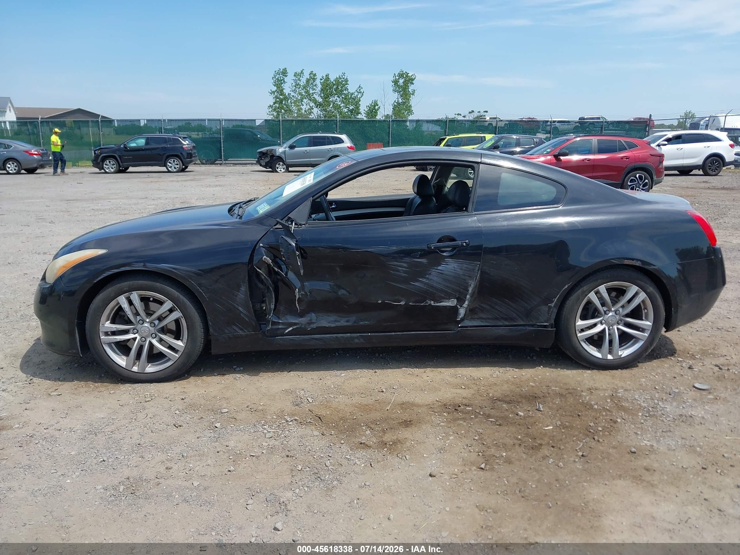 2008 Infiniti G37 Journey Black vin: JNKCV64E18M101932